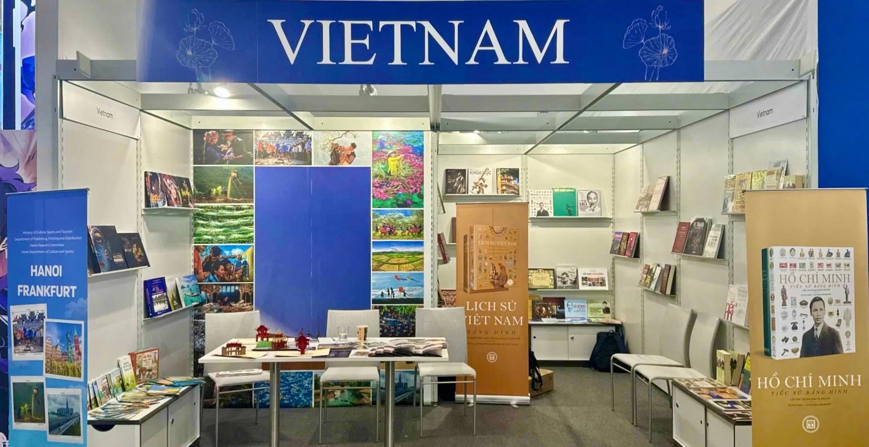 t&aacute;c phẩm Việt ảnh 3