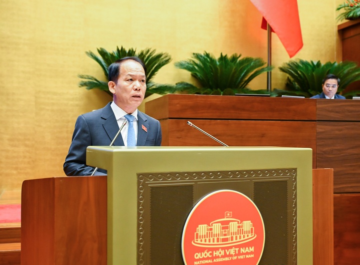 thi h&agrave;nh c&ocirc;ng vụ ảnh 1