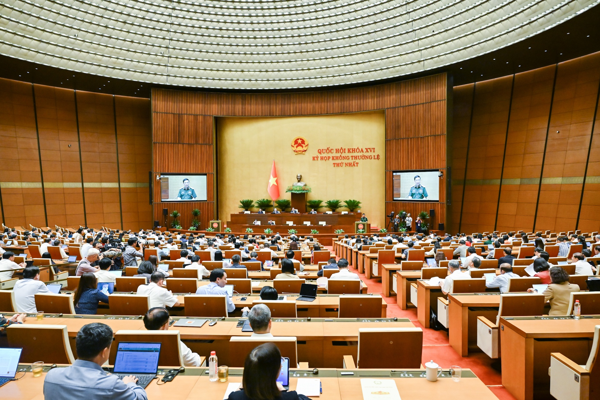 Quốc hội thông qua Luật Phòng, chống phổ biến vũ khí hủy diệt hàng loạt
