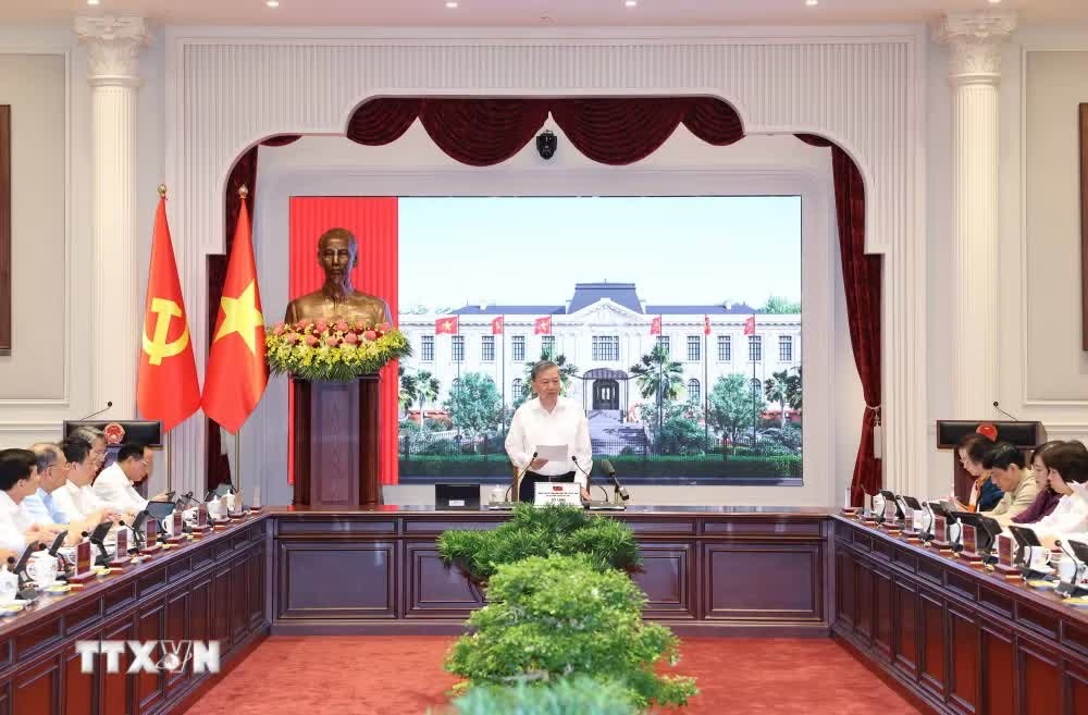 Tổng B&iacute; thư ảnh 2