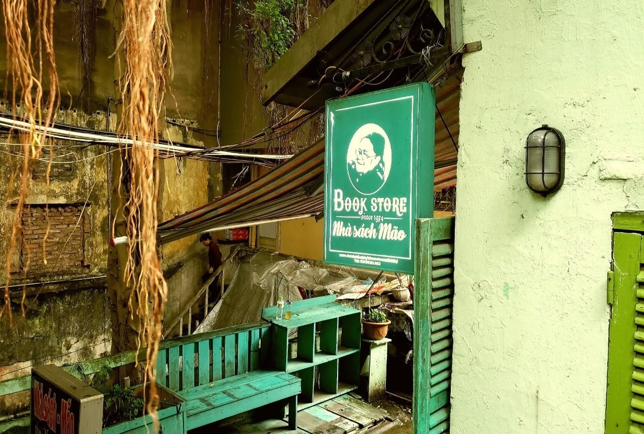 Hiệu s&aacute;ch M&atilde;o ảnh 1