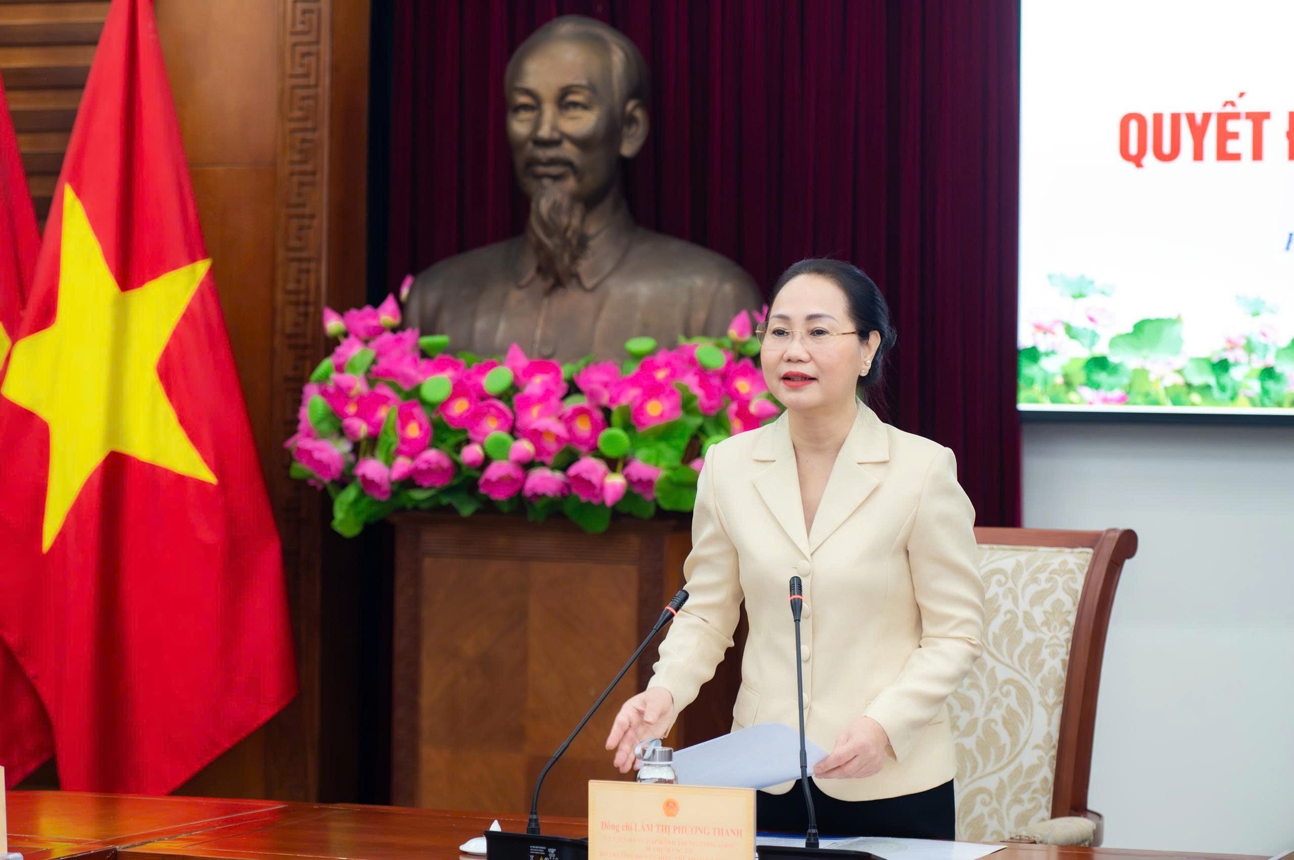 Lưu Đ&igrave;nh Ph&uacute;c ảnh 2