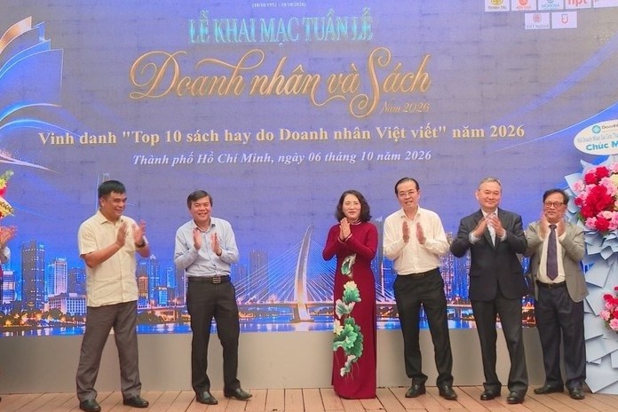 Doanh nhân Việt lan tỏa tri thức qua những trang sách