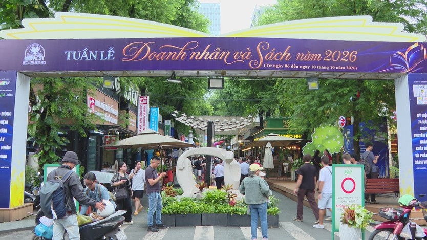 doanh nh&acirc;n ảnh 2