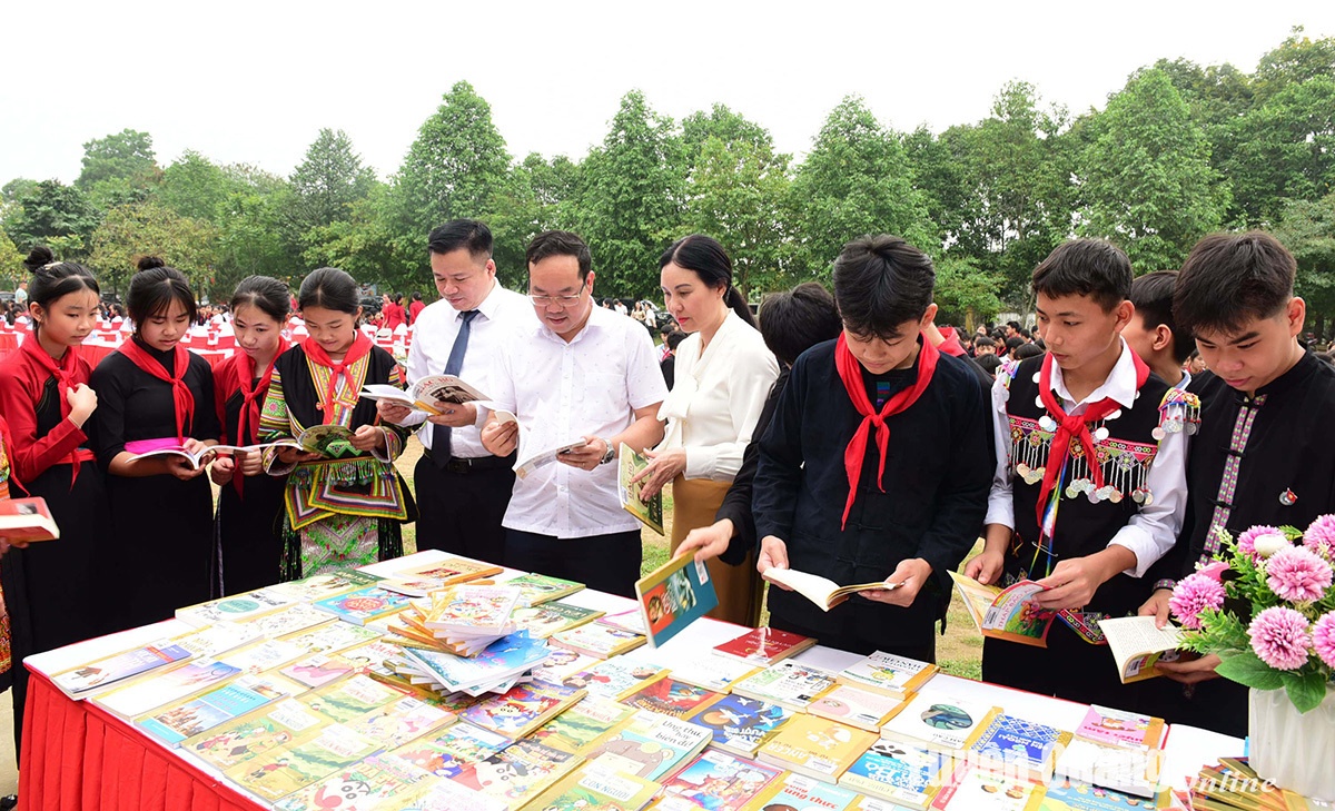xuất bản ảnh 3