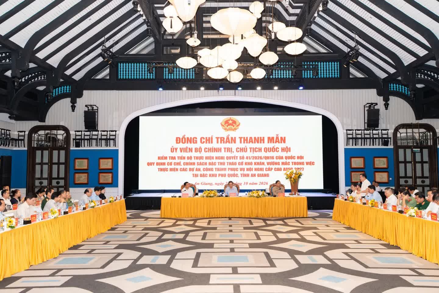 quốc hội ảnh 2