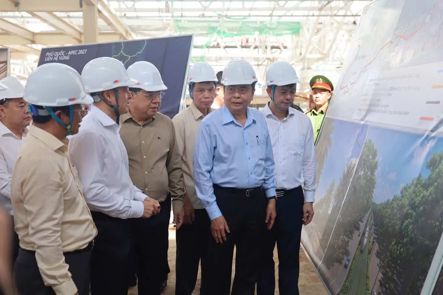 quốc hội ảnh 1