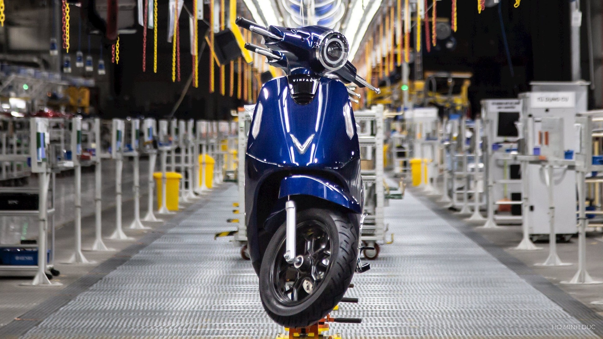 Ai du suc dau ong Vuong tren thi truong xe may dien? hinh anh