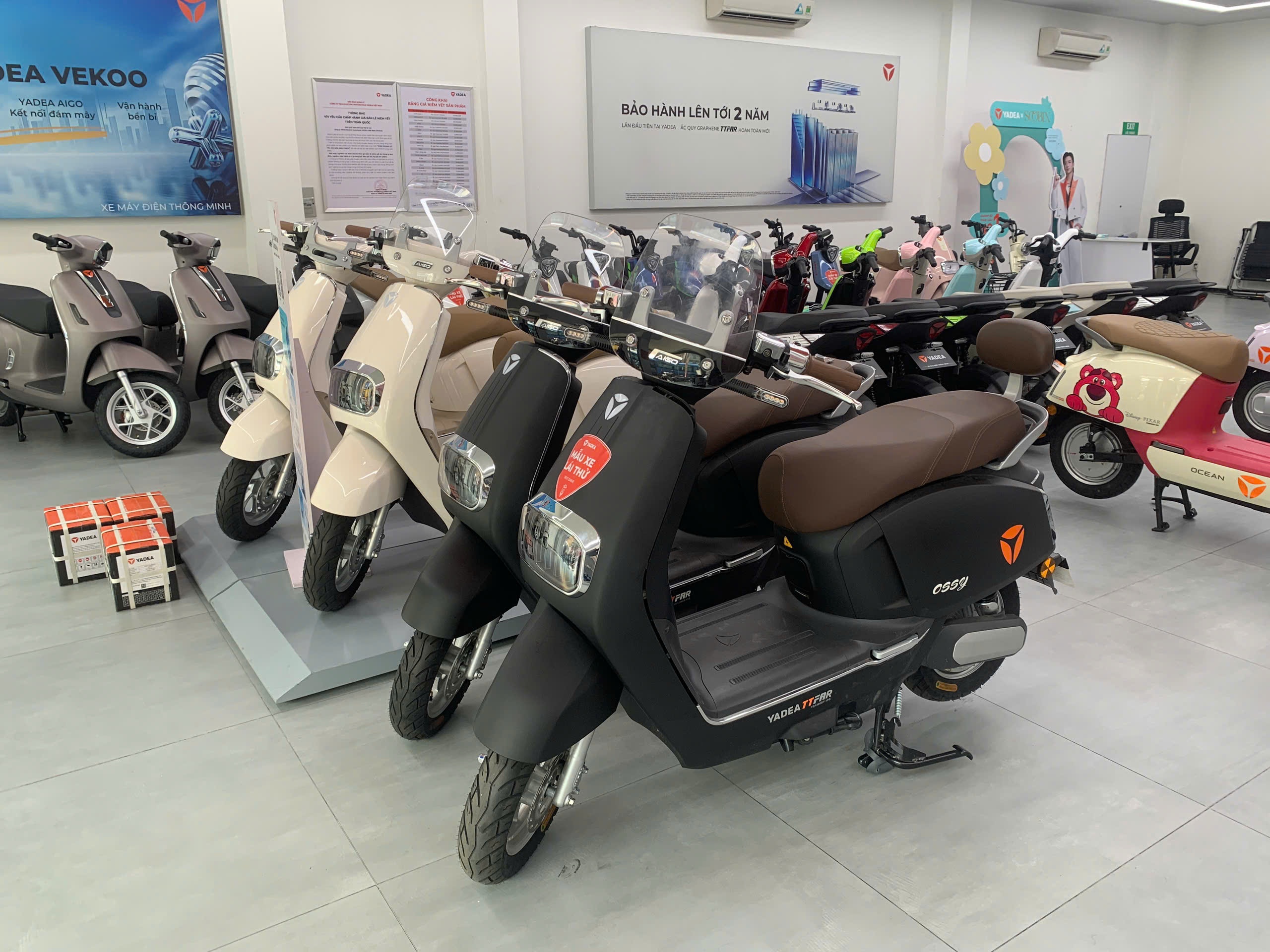 Ai đủ sức đấu ông Vượng trên thị trường xe máy điện? - Ảnh 2