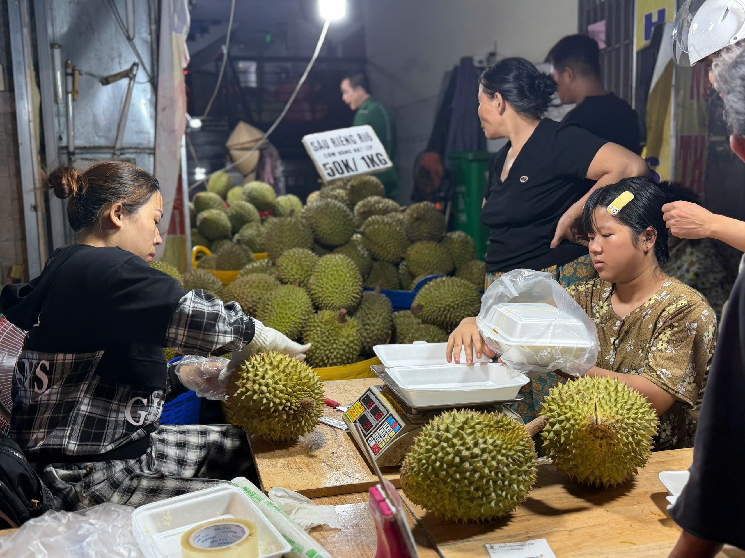 sầu ri&ecirc;ng ảnh 1