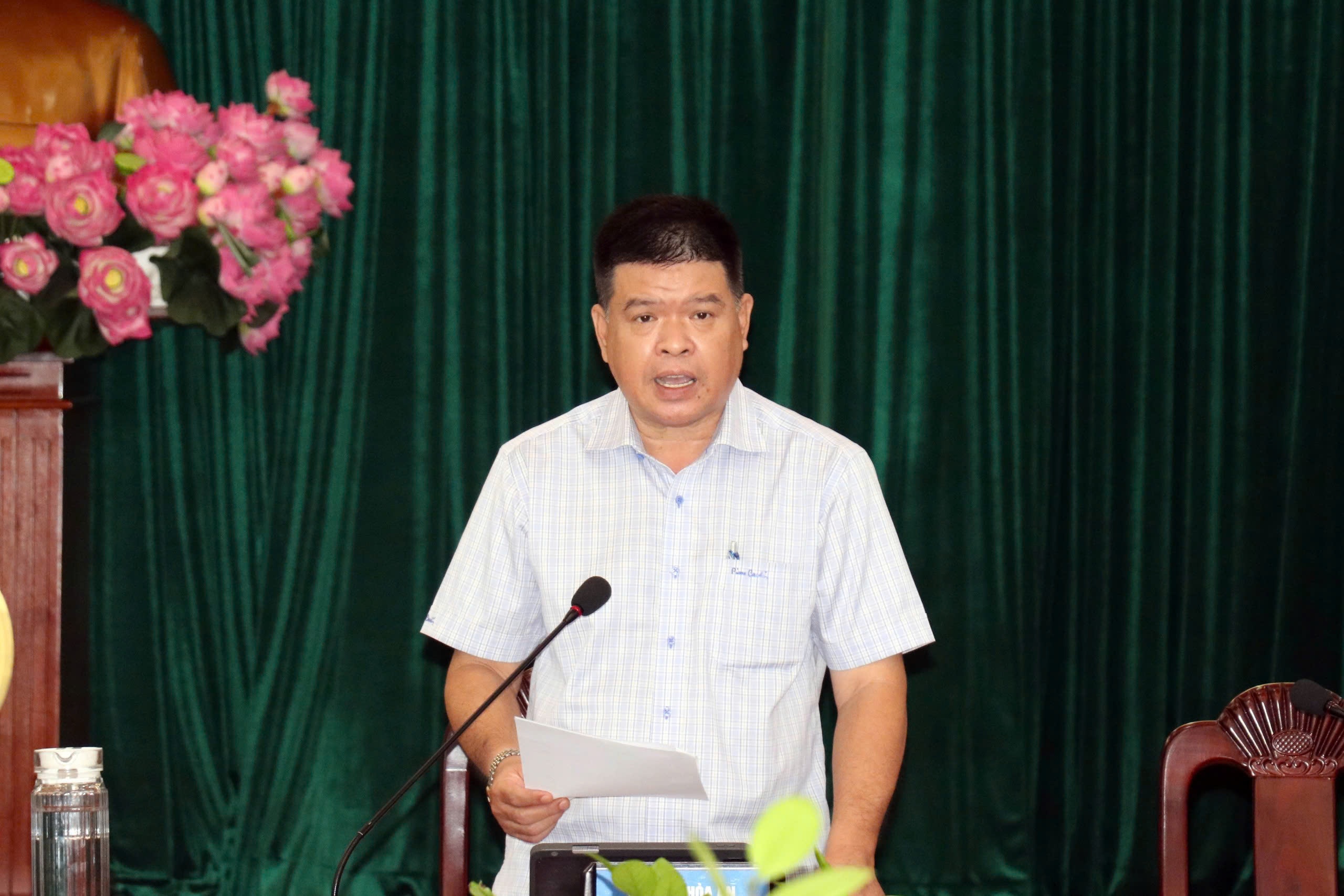 chuyen doi xe dien anh 1