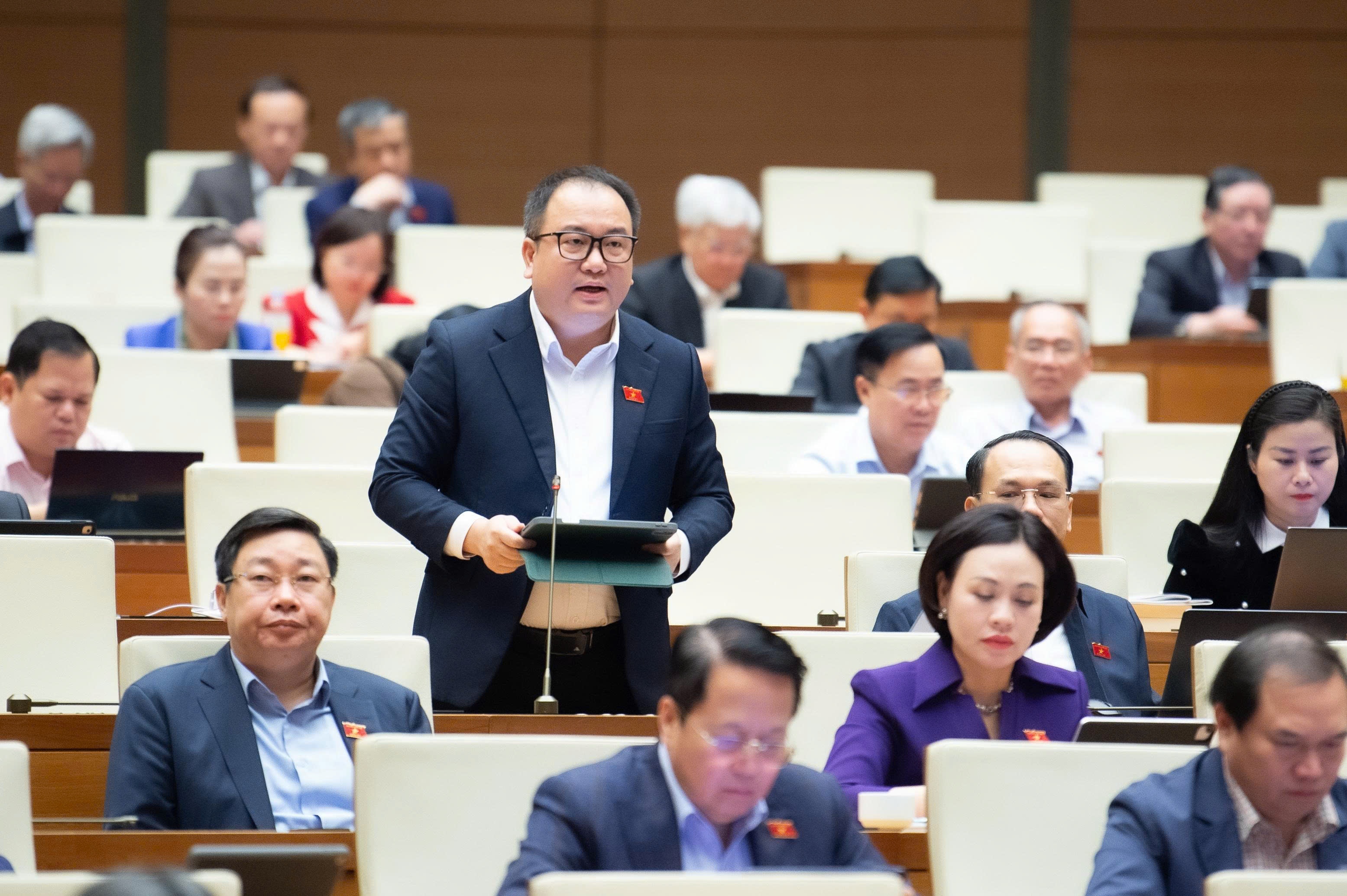 De xuat dieu kien de bao ho quyen so huu tri tue voi san pham AI hinh anh