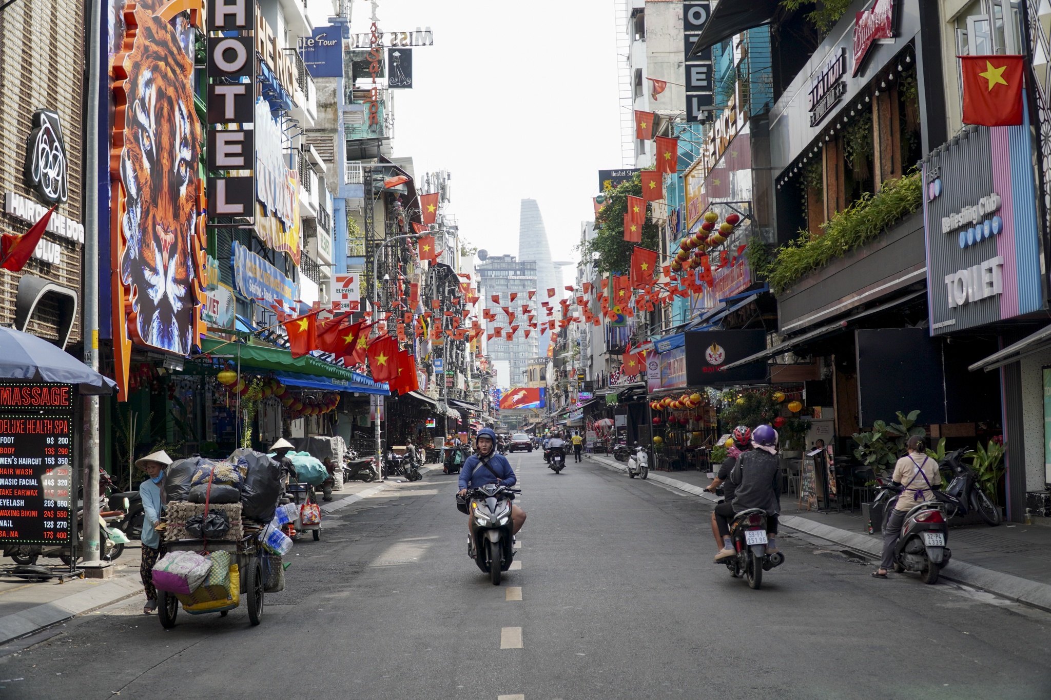 chung cu bui vien anh 13