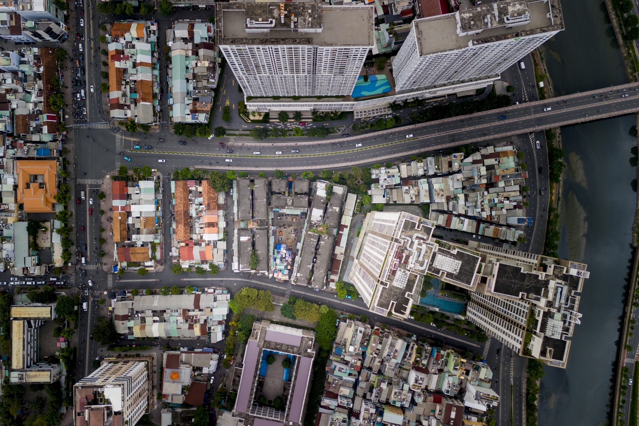 1 km vuong 'dat vang' TP.HCM co 4 chung cu cho sap hinh anh