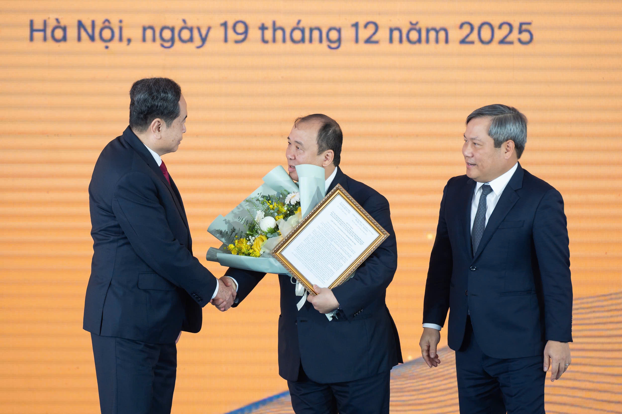 Lien danh 6 tap doan bat tay lam sieu du an 'ky tich song Hong' hinh anh