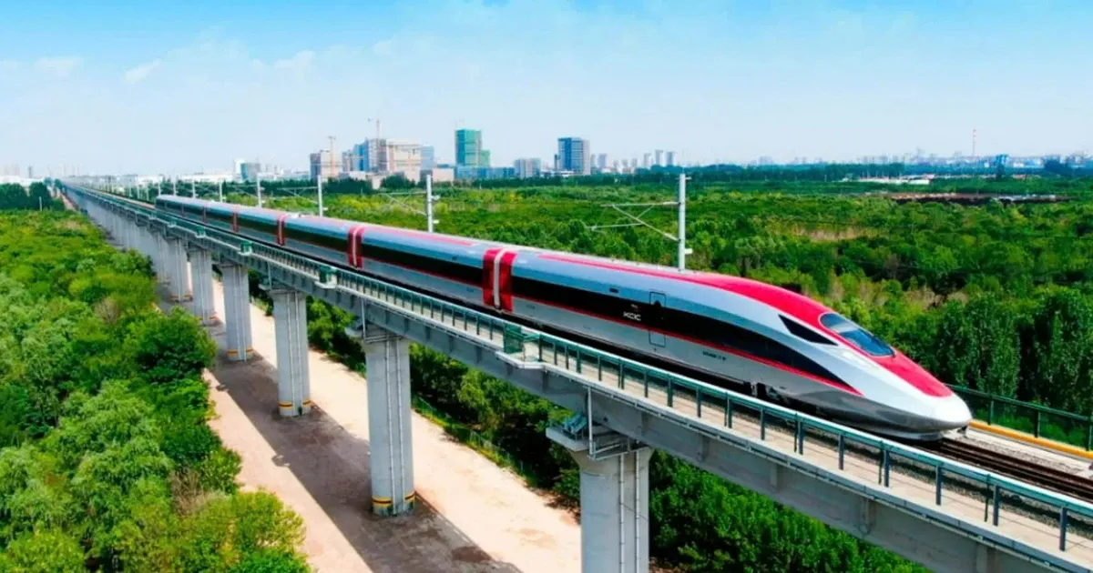 Nhieu doanh nghiep de xuat lam duong sat toc do cao Bac - Nam hinh anh