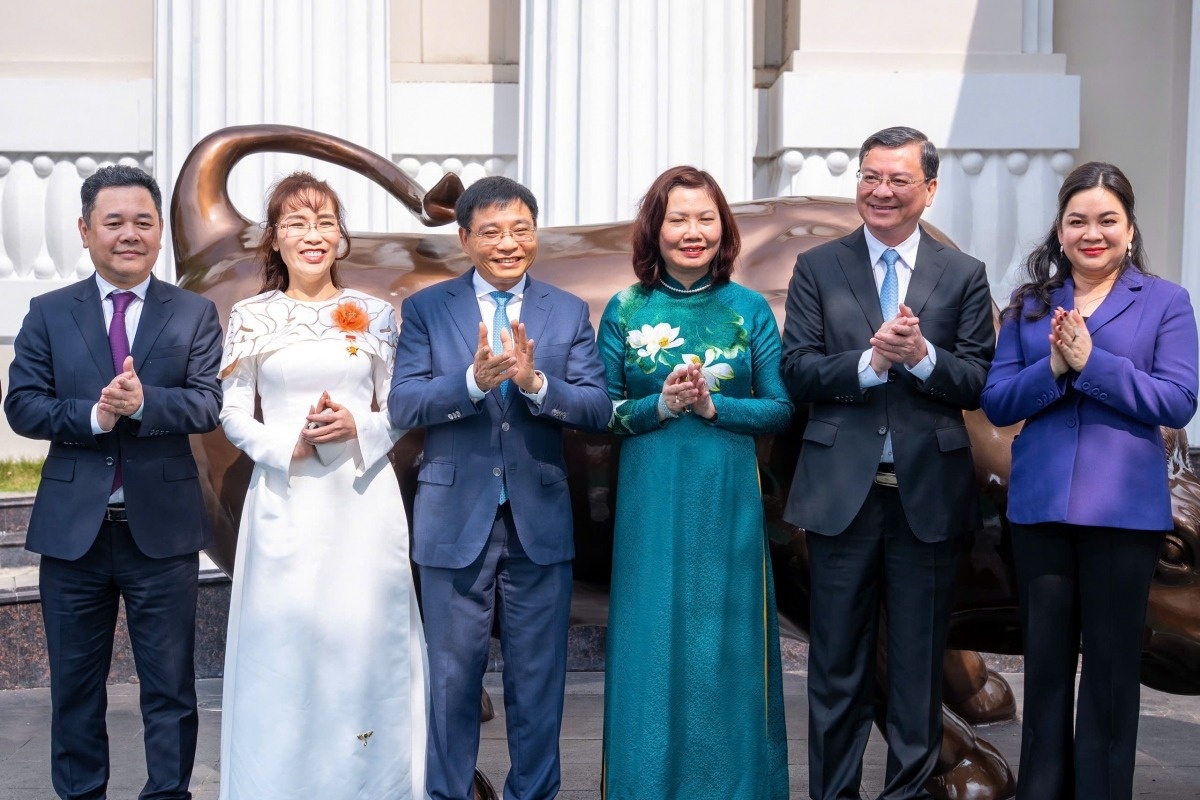 3 'nu tuong' Vietjet, Vietcap, REE xuat hien tai le danh cong HoSE hinh anh