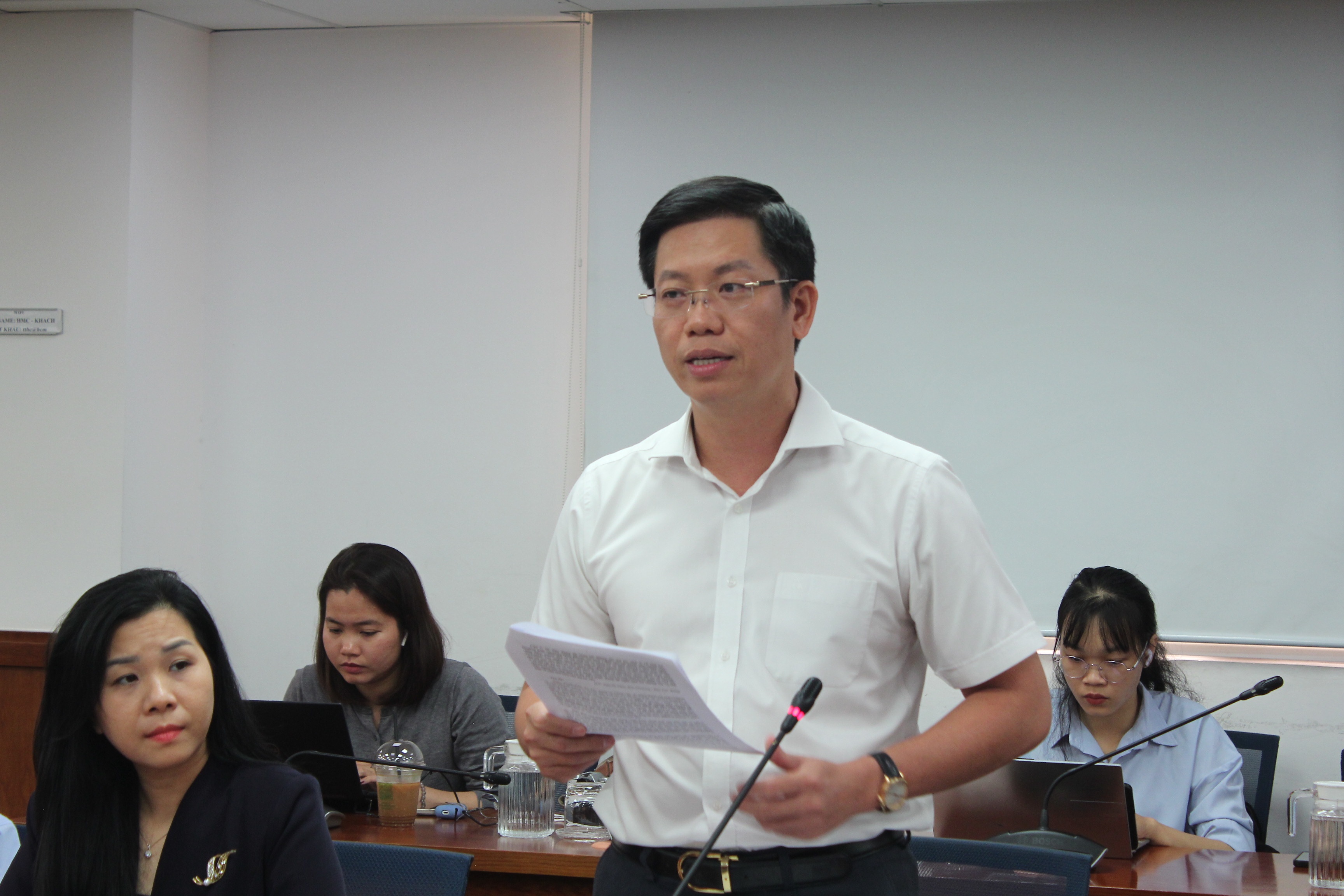 TP.HCM lap nhom chat giua nha dau tu va doanh nghiep bat dong san hinh anh