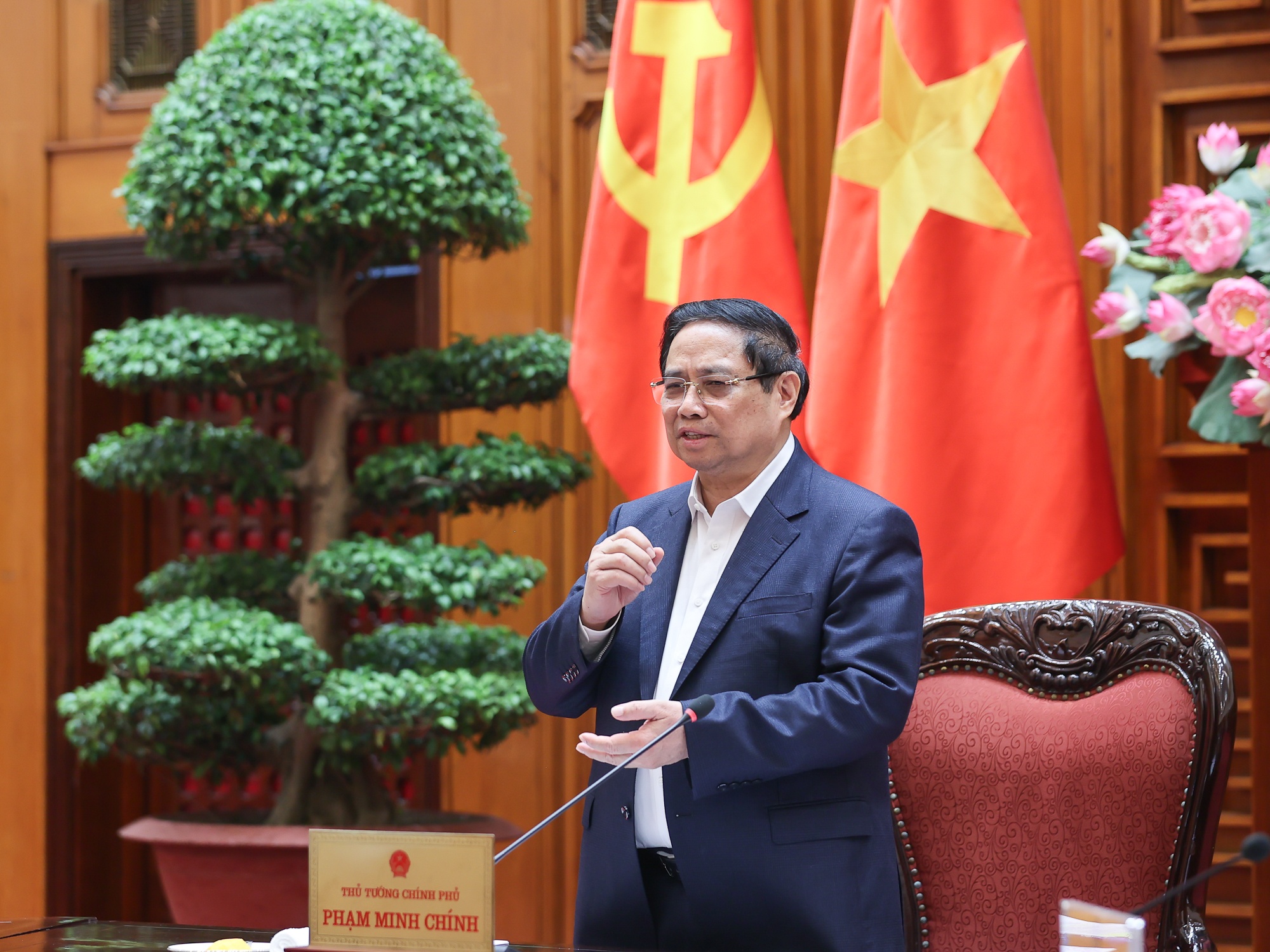 Nghien cuu cho vo chong co thu nhap duoi 50 trieu duoc mua nha xa hoi hinh anh