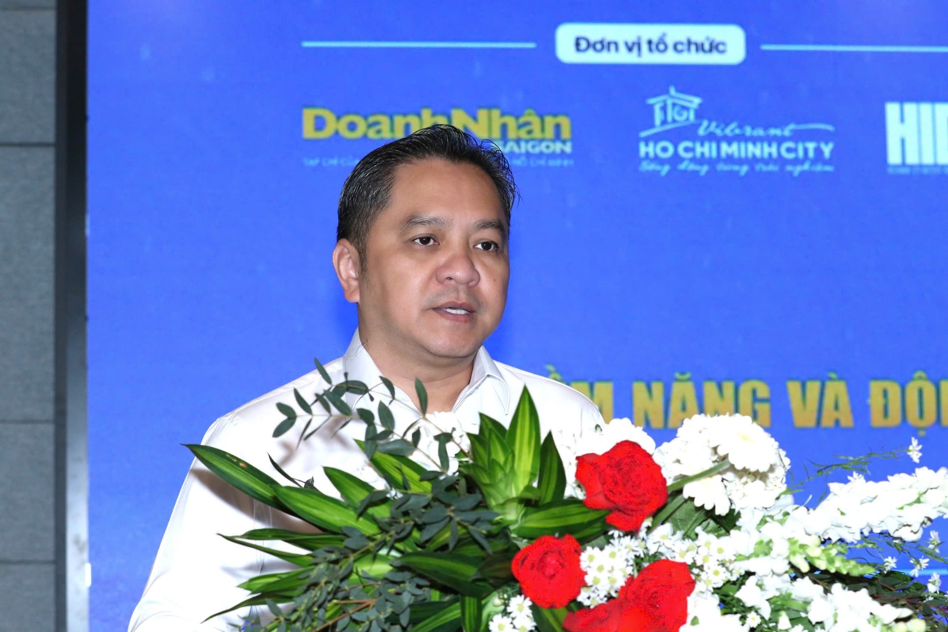 kinh te cuoi tuan anh 2