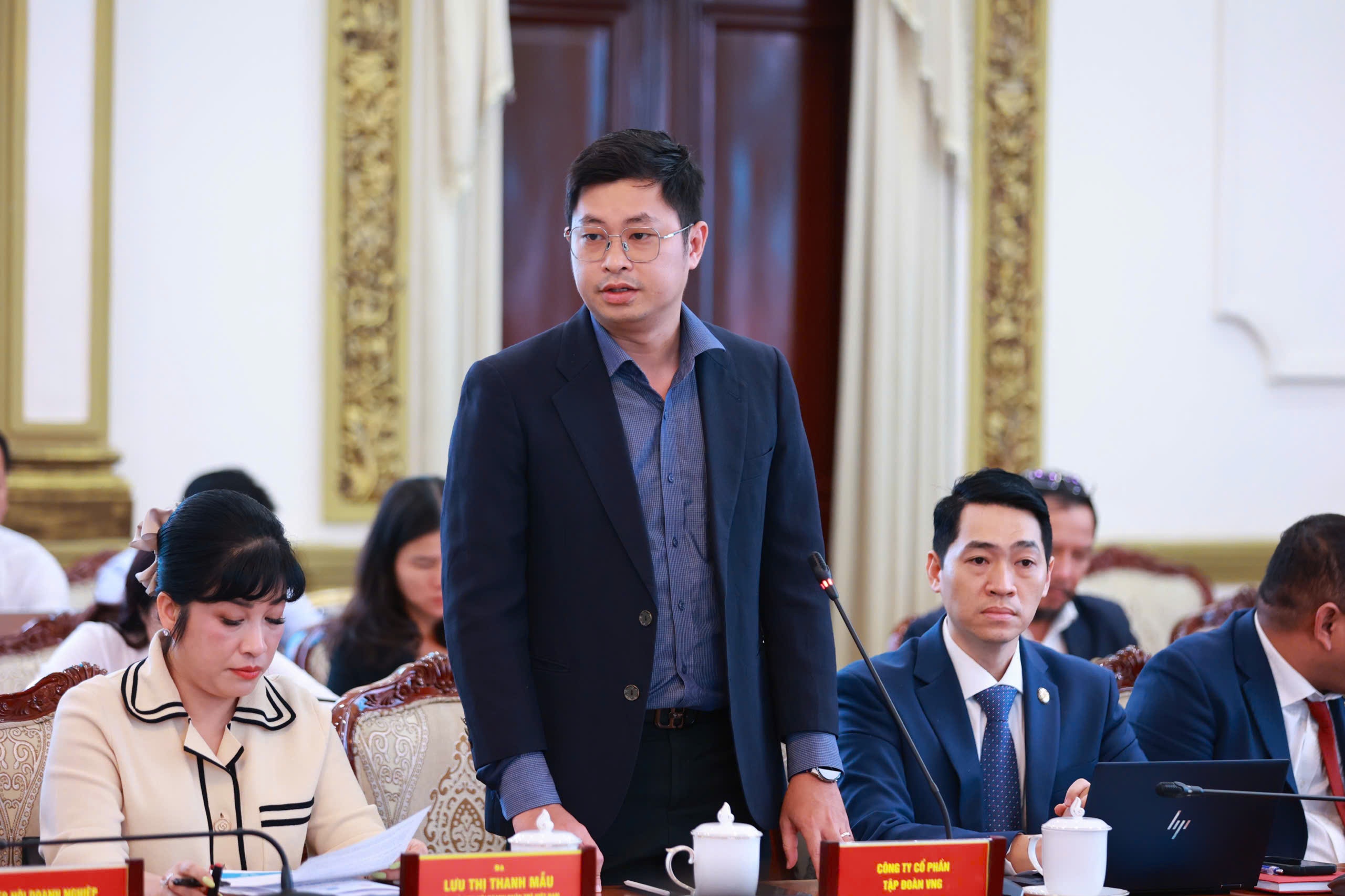 De xuat TP.HCM hoc mo hinh quan ly doanh nghiep cua Singapore, Tham Quyen hinh anh