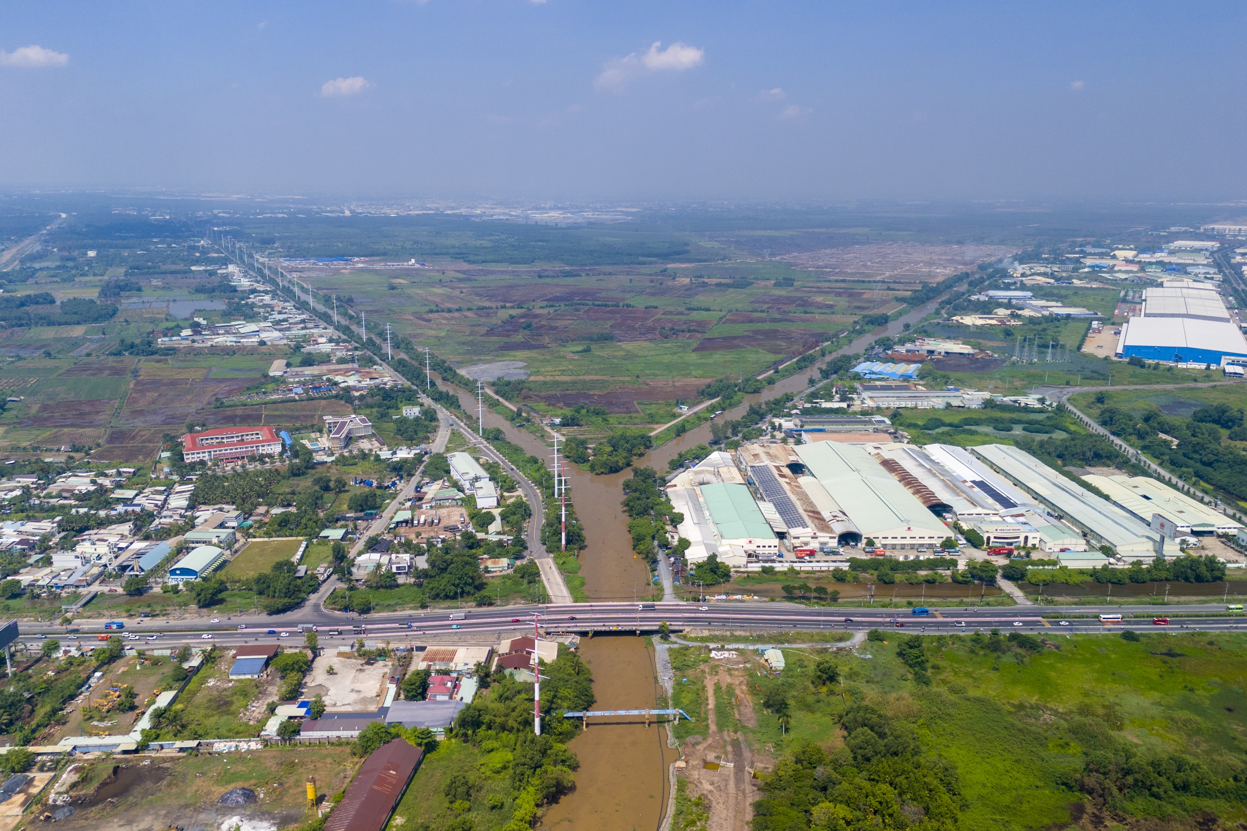 Xa Xuan Thoi Son san sang len phuong: Sap co 'sieu' do thi hon 2 ty USD hinh anh