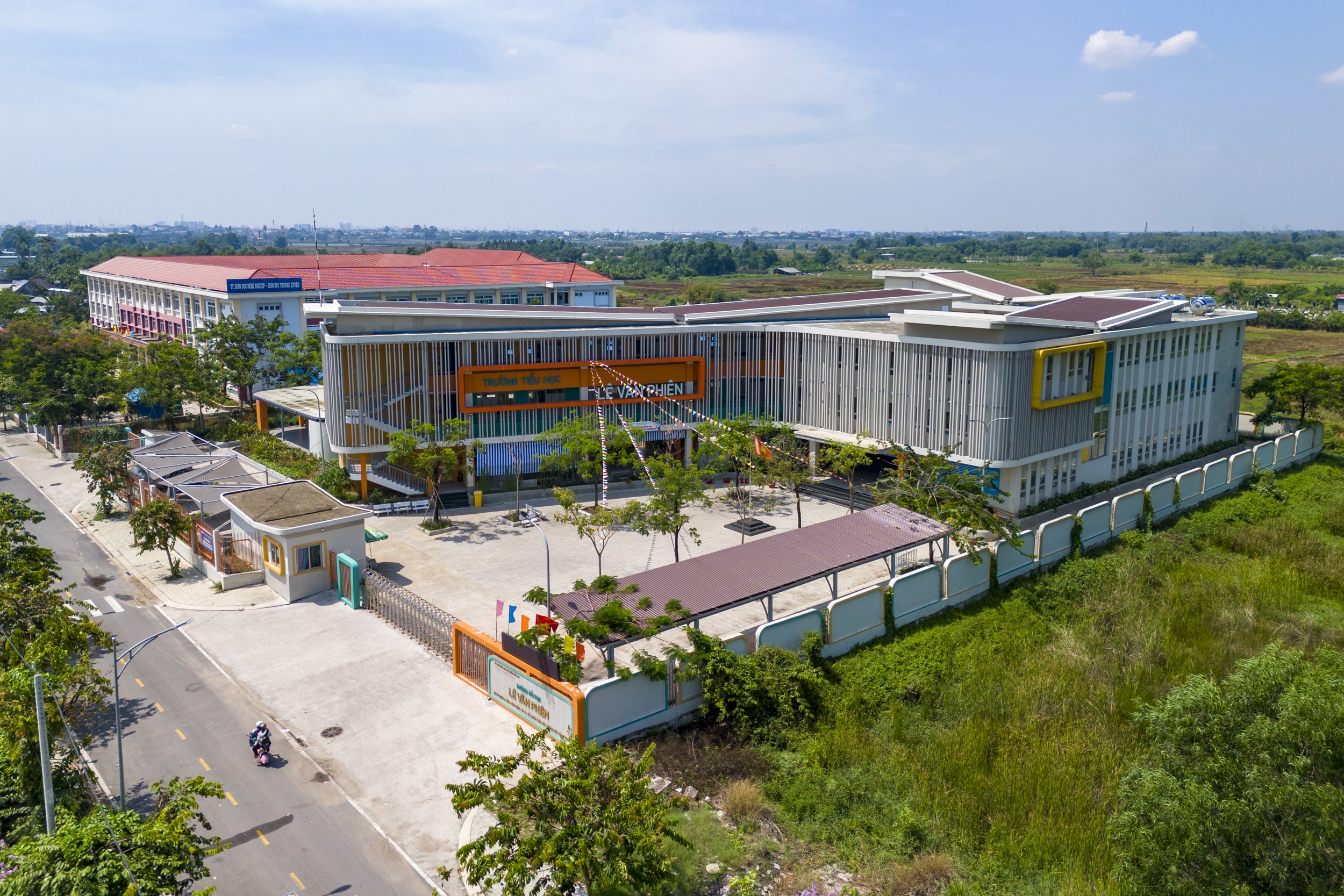 Xuan Thoi Son anh 7