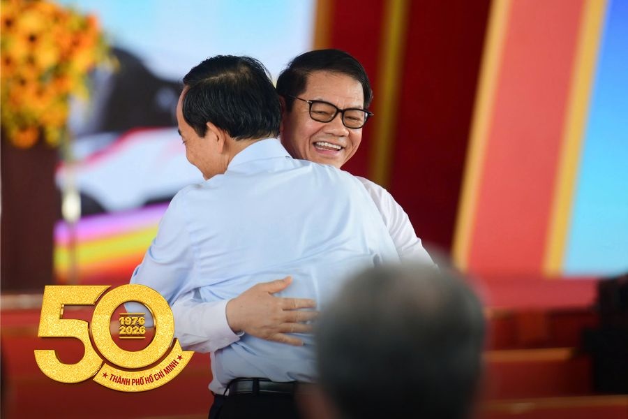 Tu nhan dong hanh cung TP.HCM xay loat cong trinh ty USD hinh anh