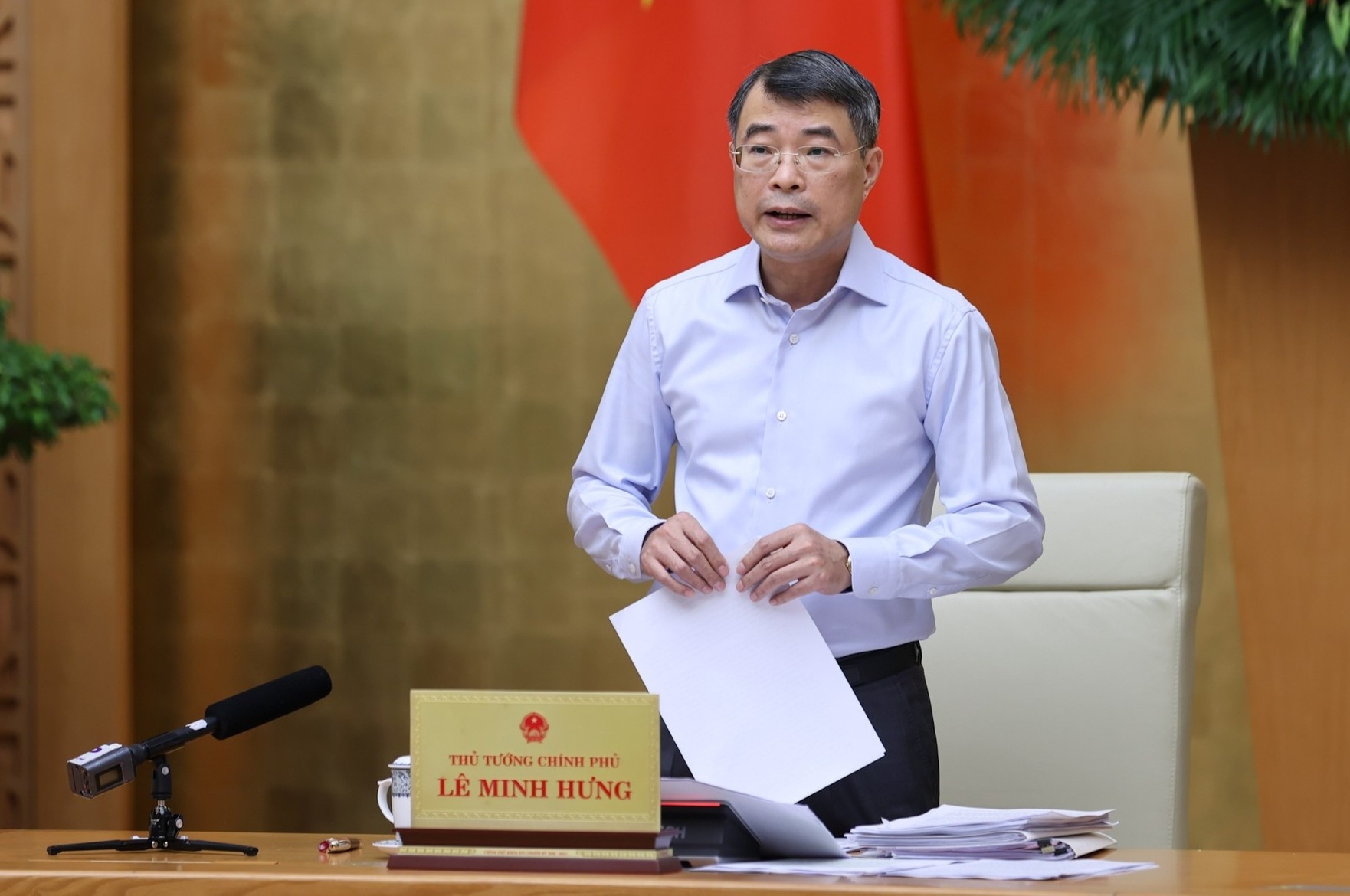 xuất nhập khẩu ảnh 2