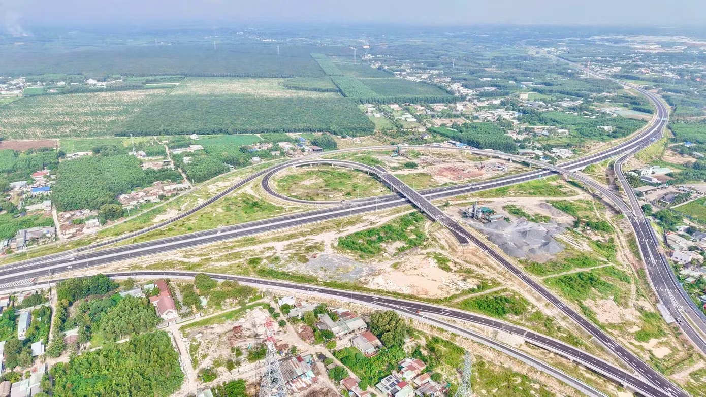 cao tốc Bến Lức ảnh 3