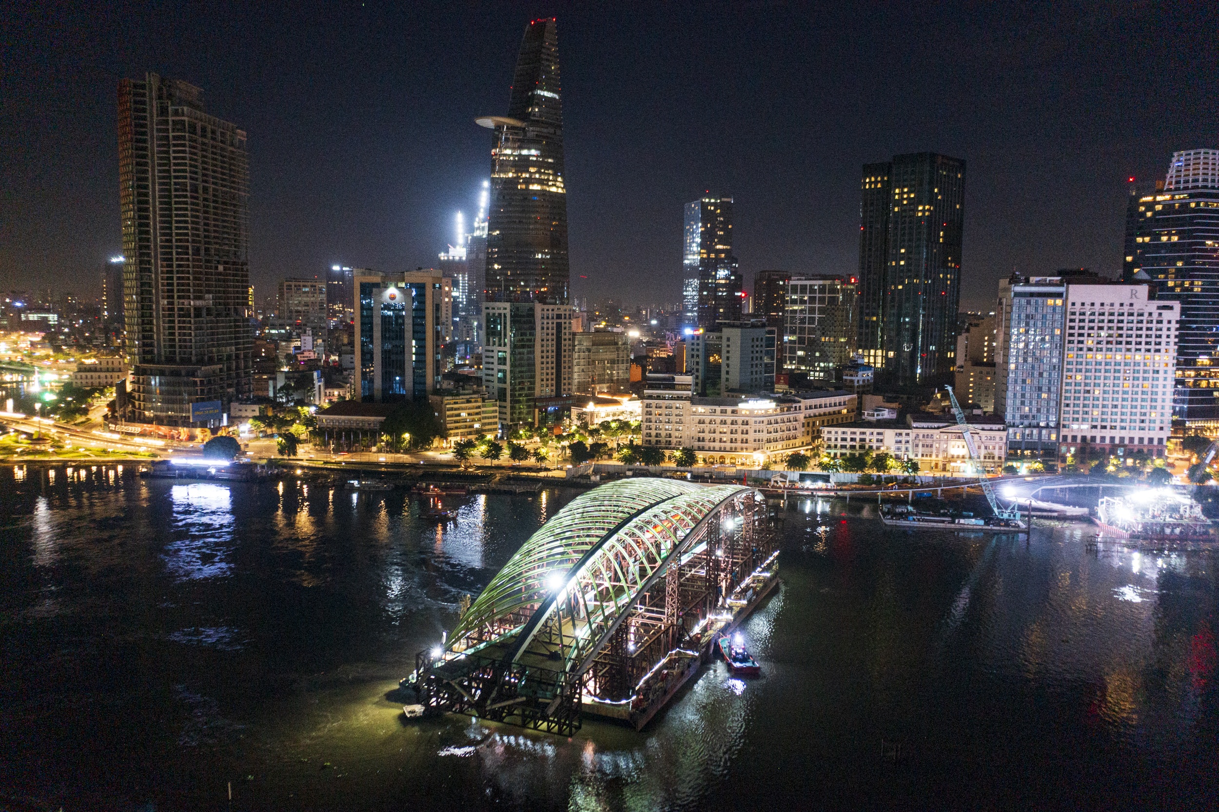 cầu đi bộ ảnh 7