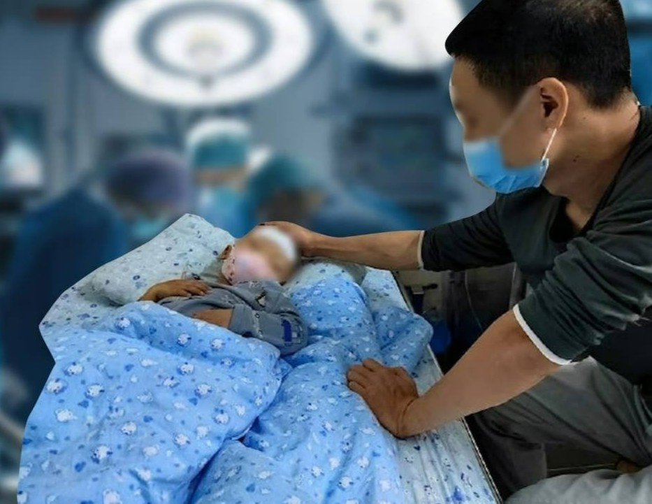 Cha kien tri chay chua cho con mac ung thu khien nhieu nguoi cam dong hinh anh