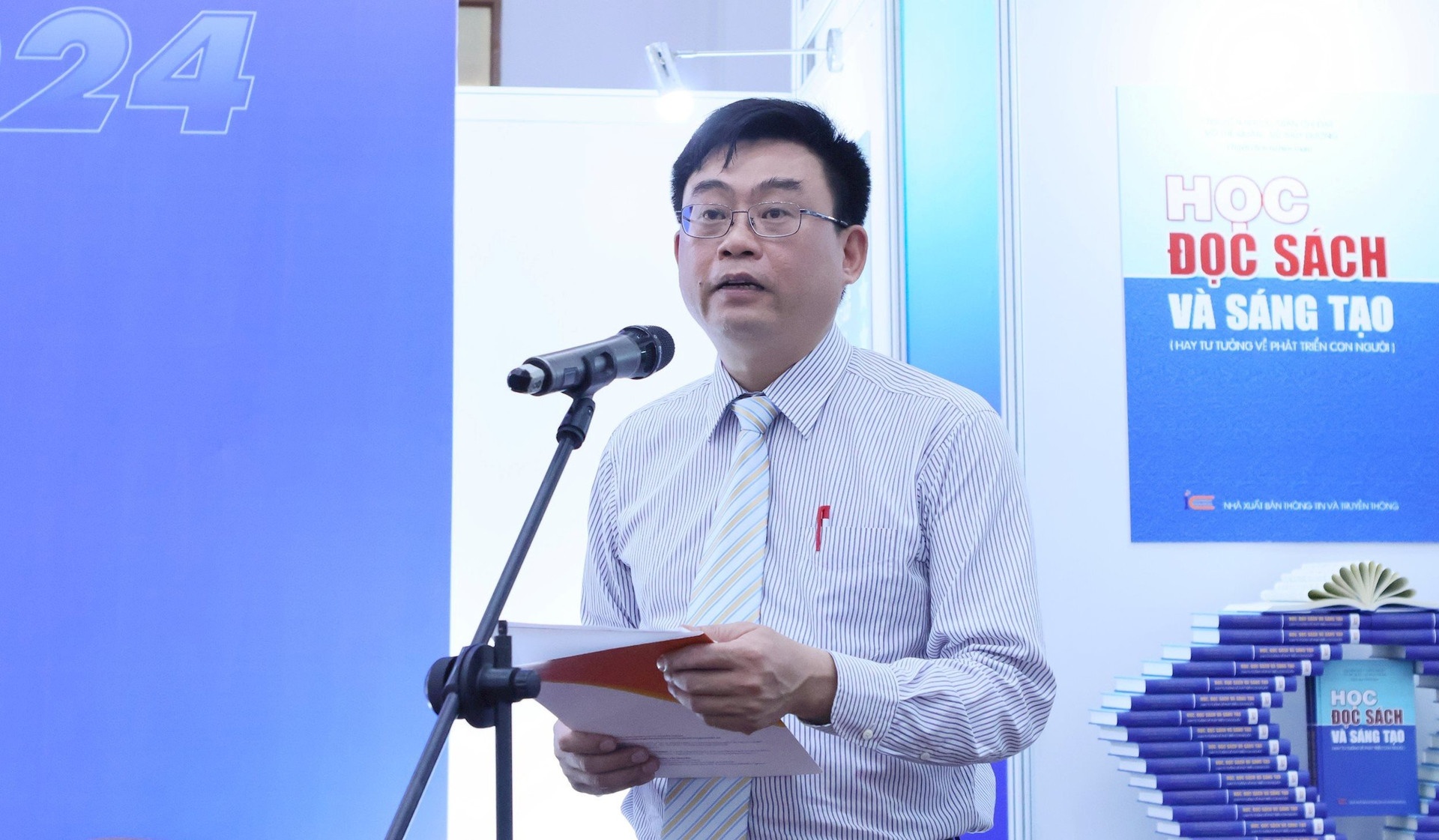 Doc sach nhung khong sang tao thi khong phai nguoi gioi hinh anh