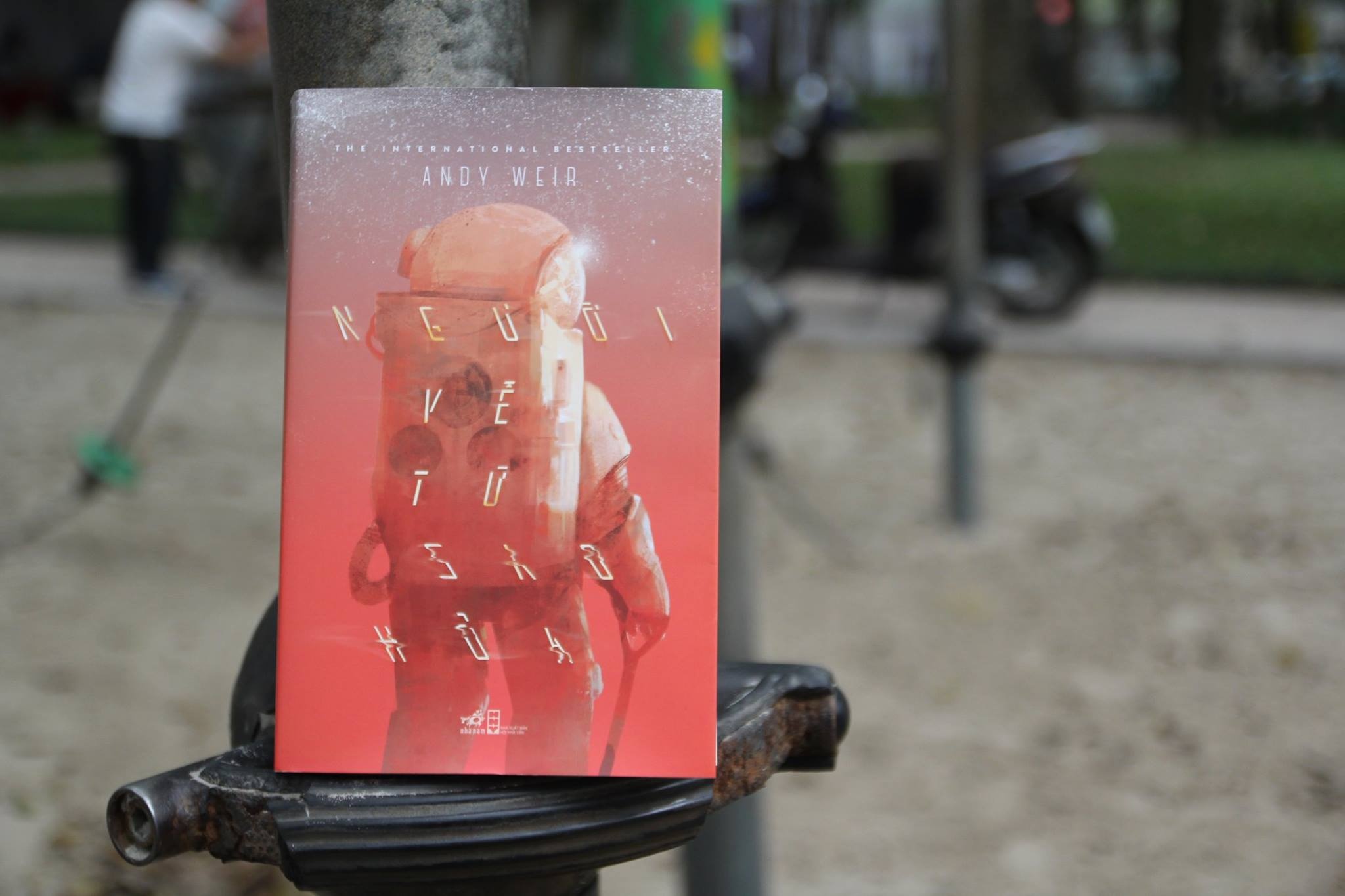 Nhung nhan vat song xa roi xa hoi anh 7