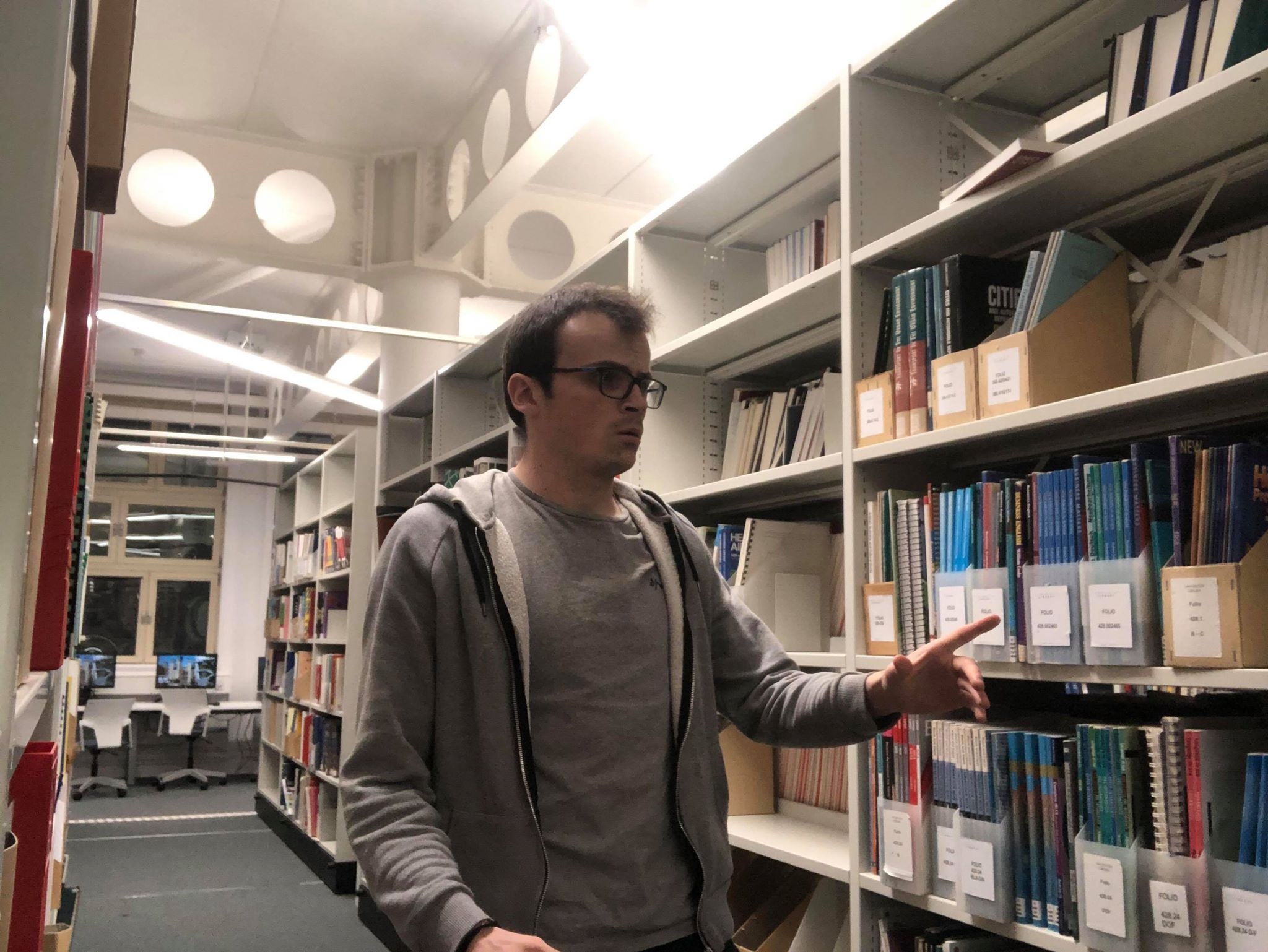 Nhung vu trom sach noi tieng anh 1