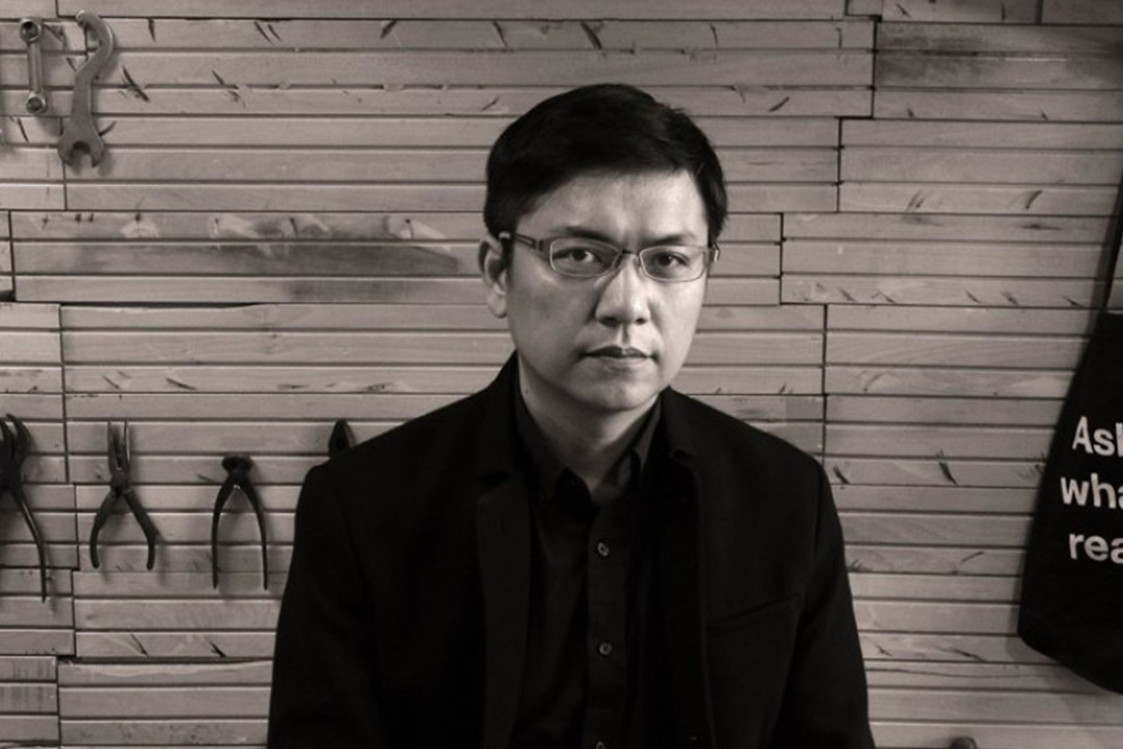 review sach Chiec xe dap mat cap anh 2