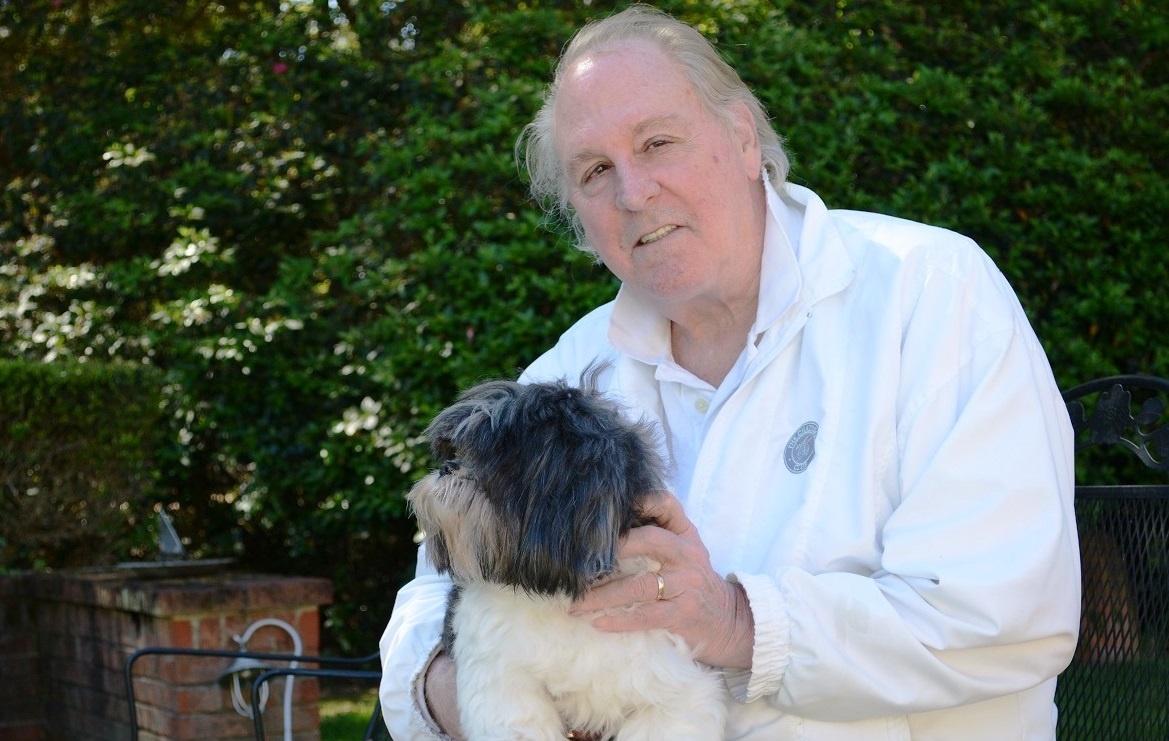 Nha van Winston Groom qua doi anh 1