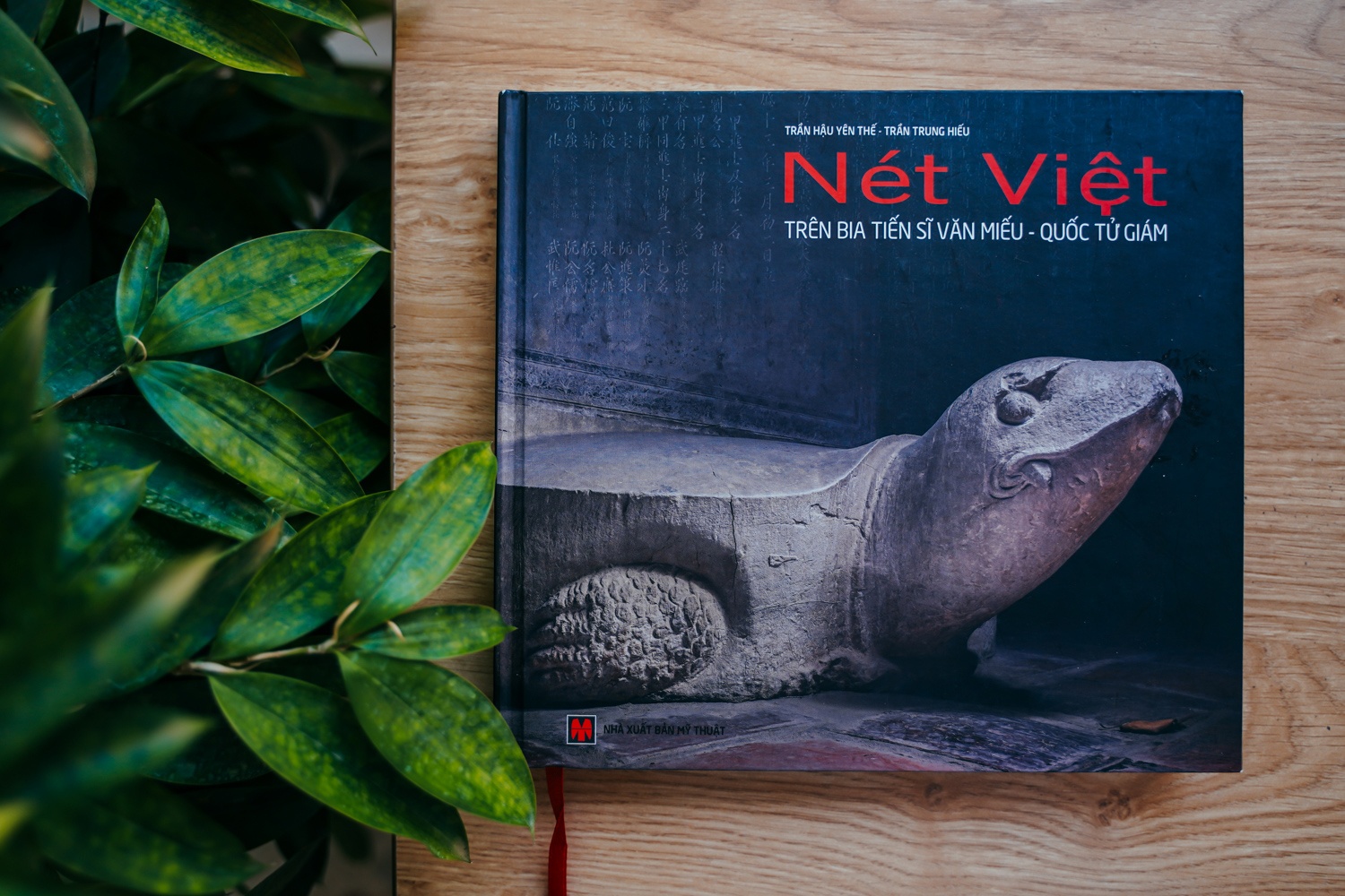 Net Viet tren bia tien si anh 3