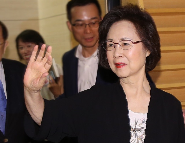 An ban sach Dong song ly biet cua Quynh Dao anh 3