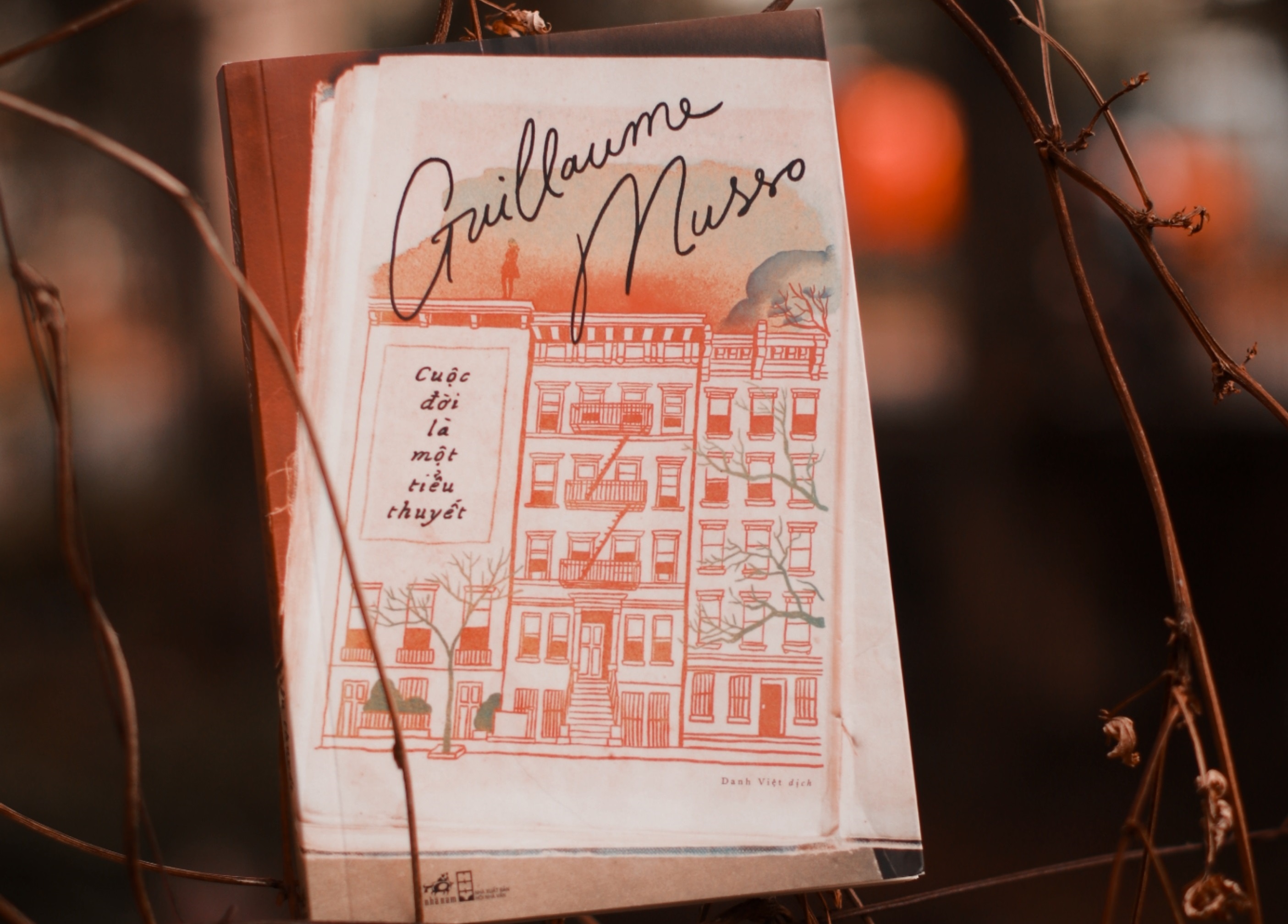 'Cuoc doi la mot tieu thuyet' - khi hu cau goi ten hien thuc hinh anh