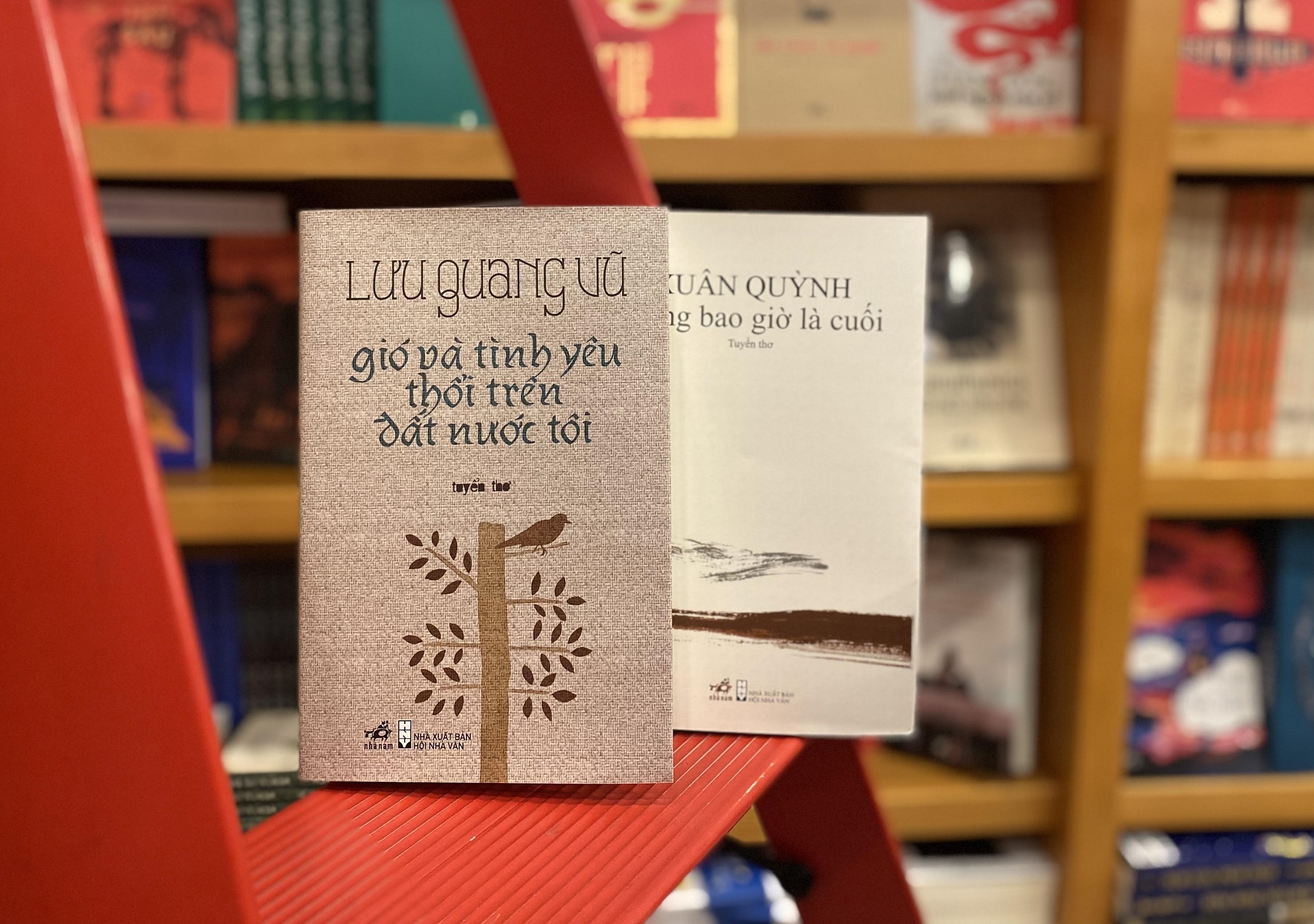 Tai ban hai tap tho cua Xuan Quynh va Luu Quang Vu hinh anh