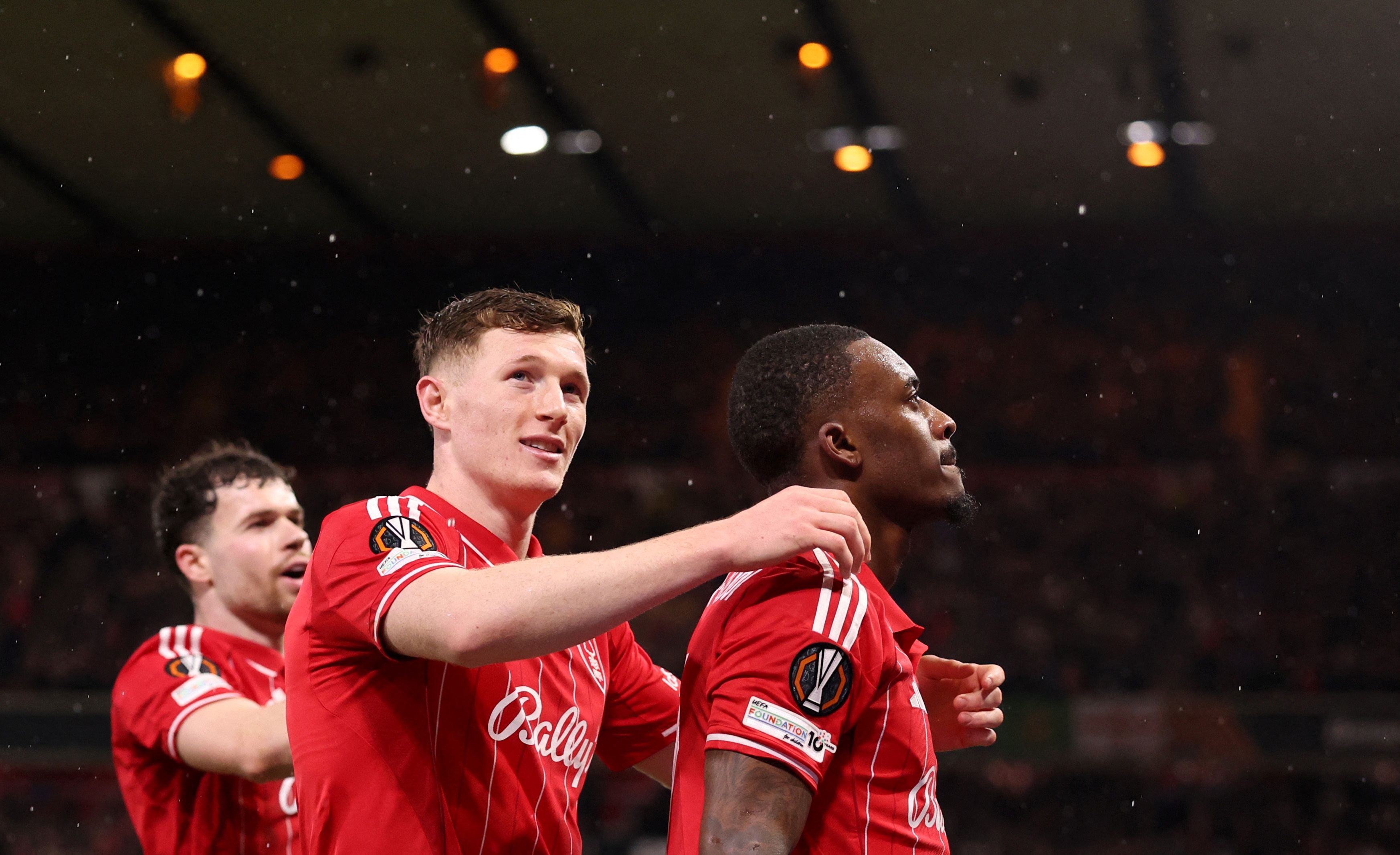 Adam Wharton,  Elliot Anderson anh 1