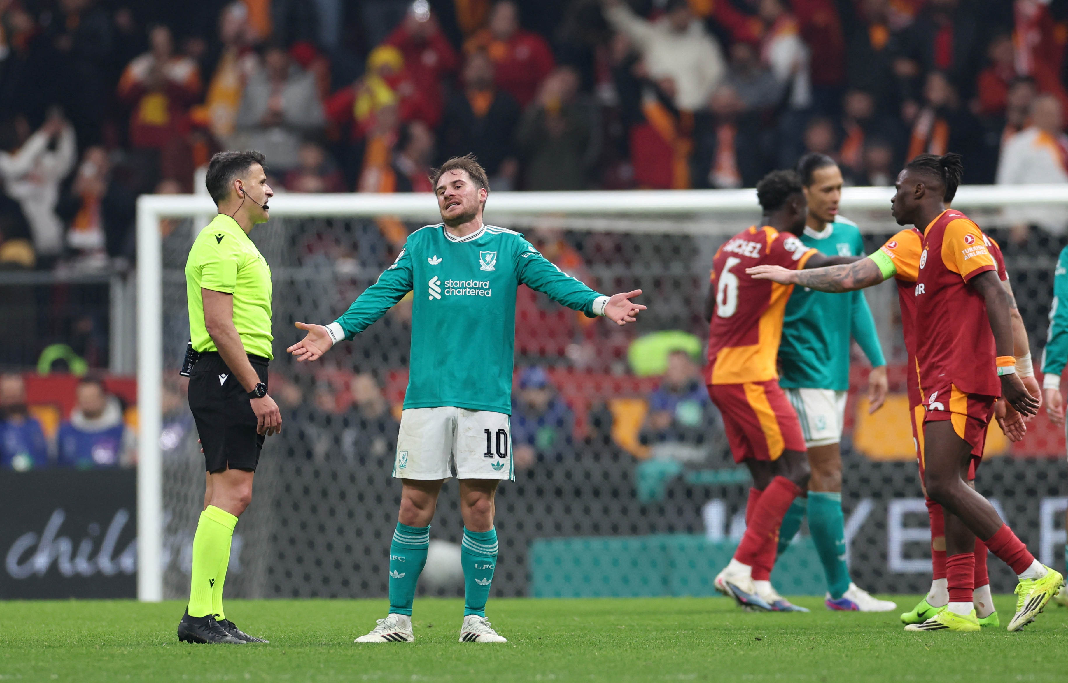 Premier League sa sut o Champions League: Loi canh bao tu vong 1/8 hinh anh