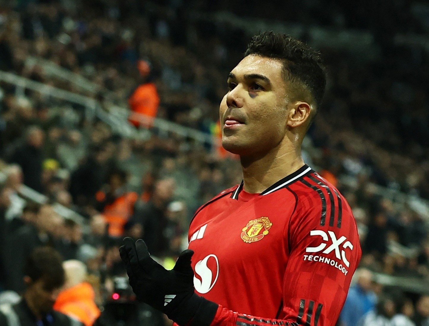 Manchester United co dang voi vang voi Casemiro? hinh anh