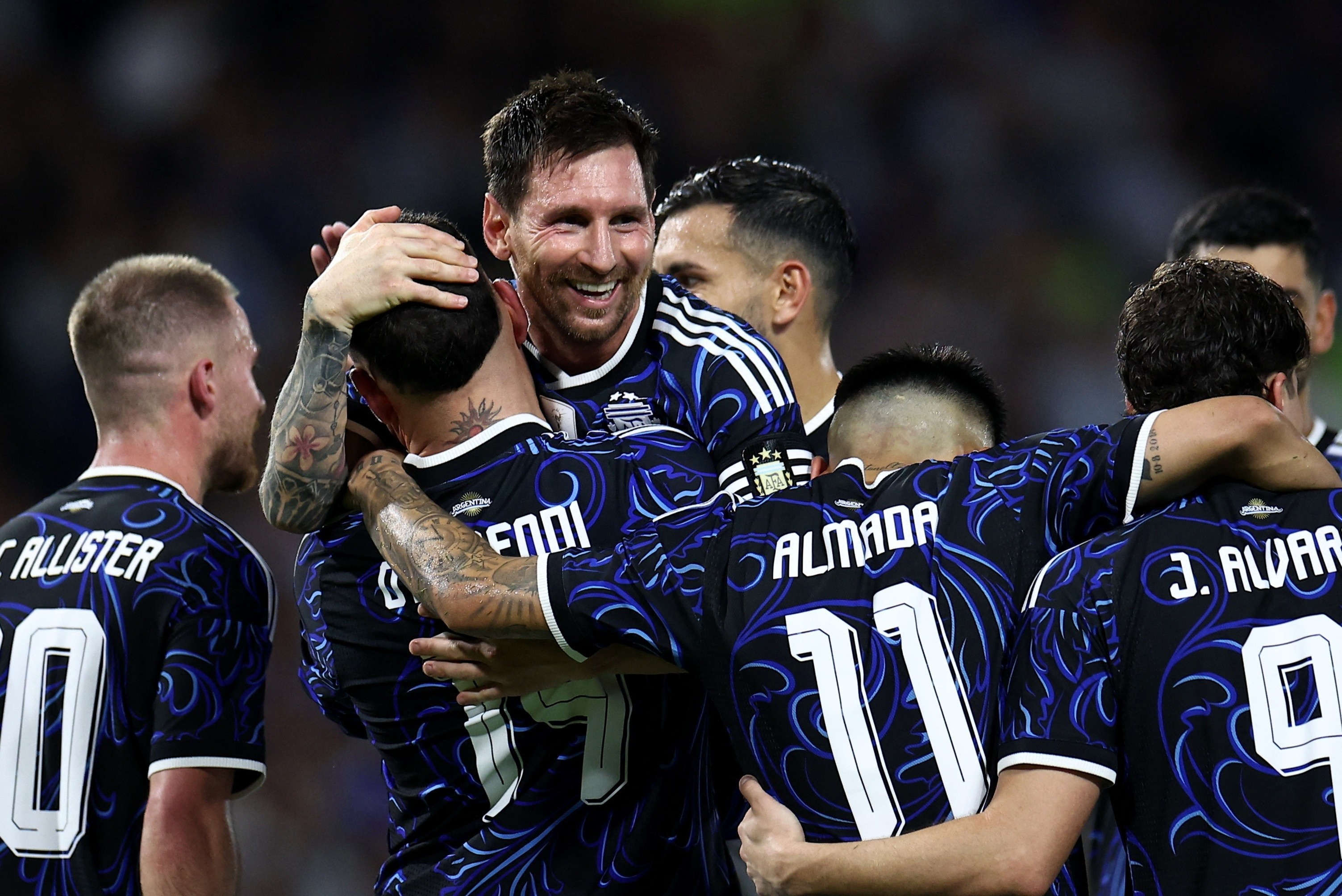 Nhung hinh anh dau tien cua Messi ngay hoi quan hinh anh