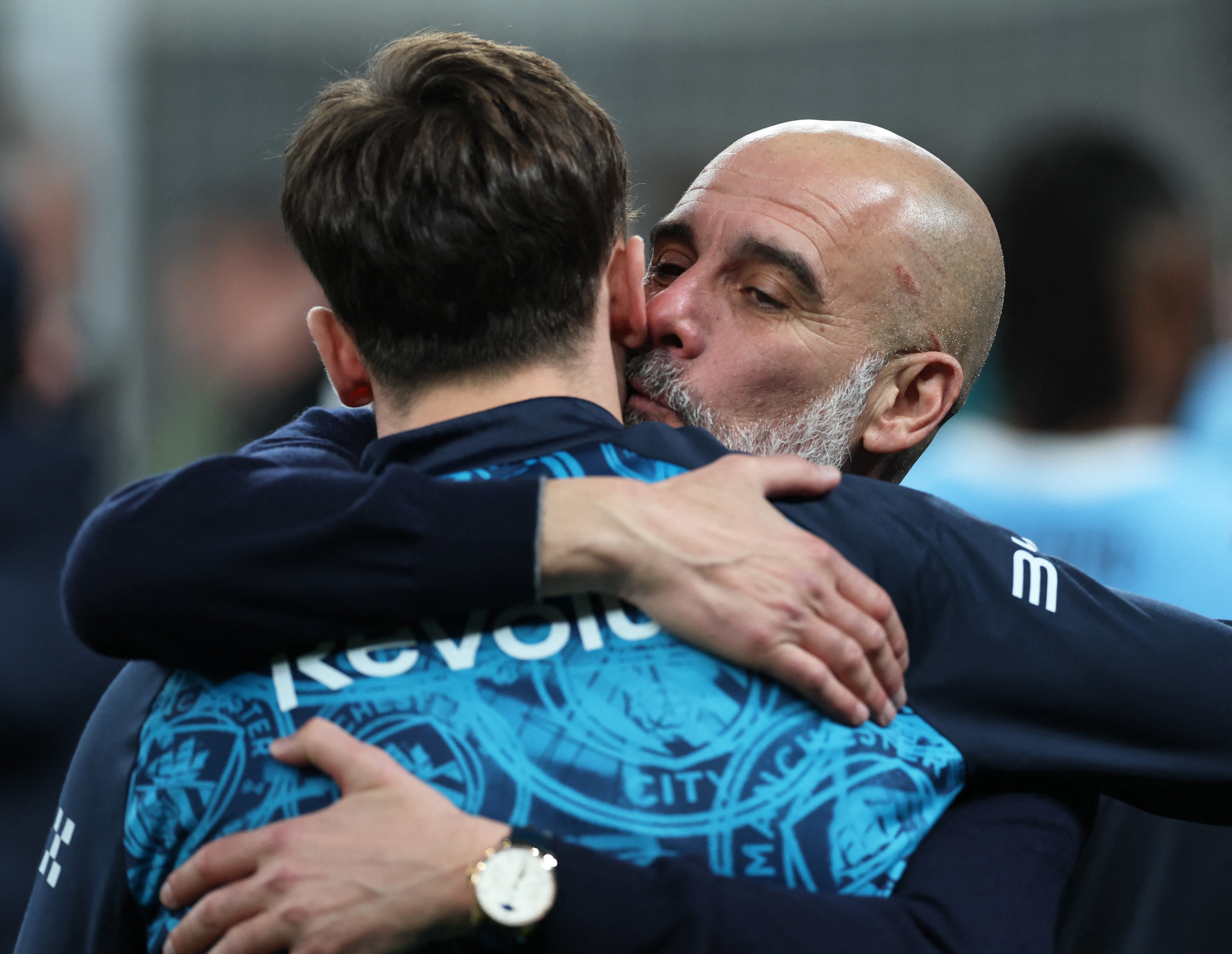 Pep la HLV trong mo cua tuyen Italy hinh anh