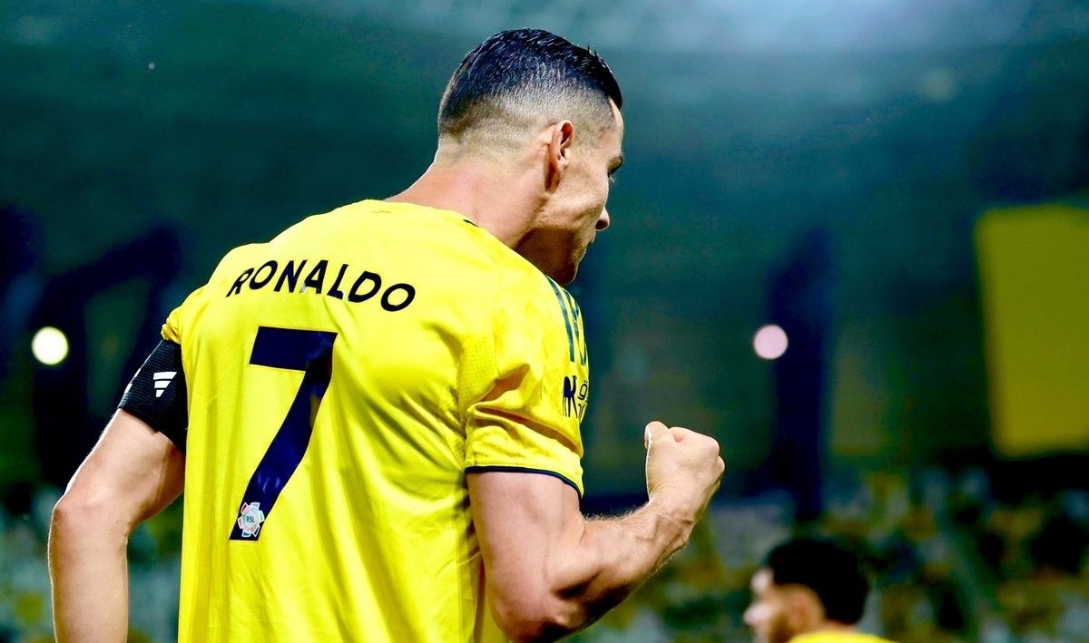Ronaldo tiep tuc ghi ban trong ngay Al-Nassr dai thang hinh anh