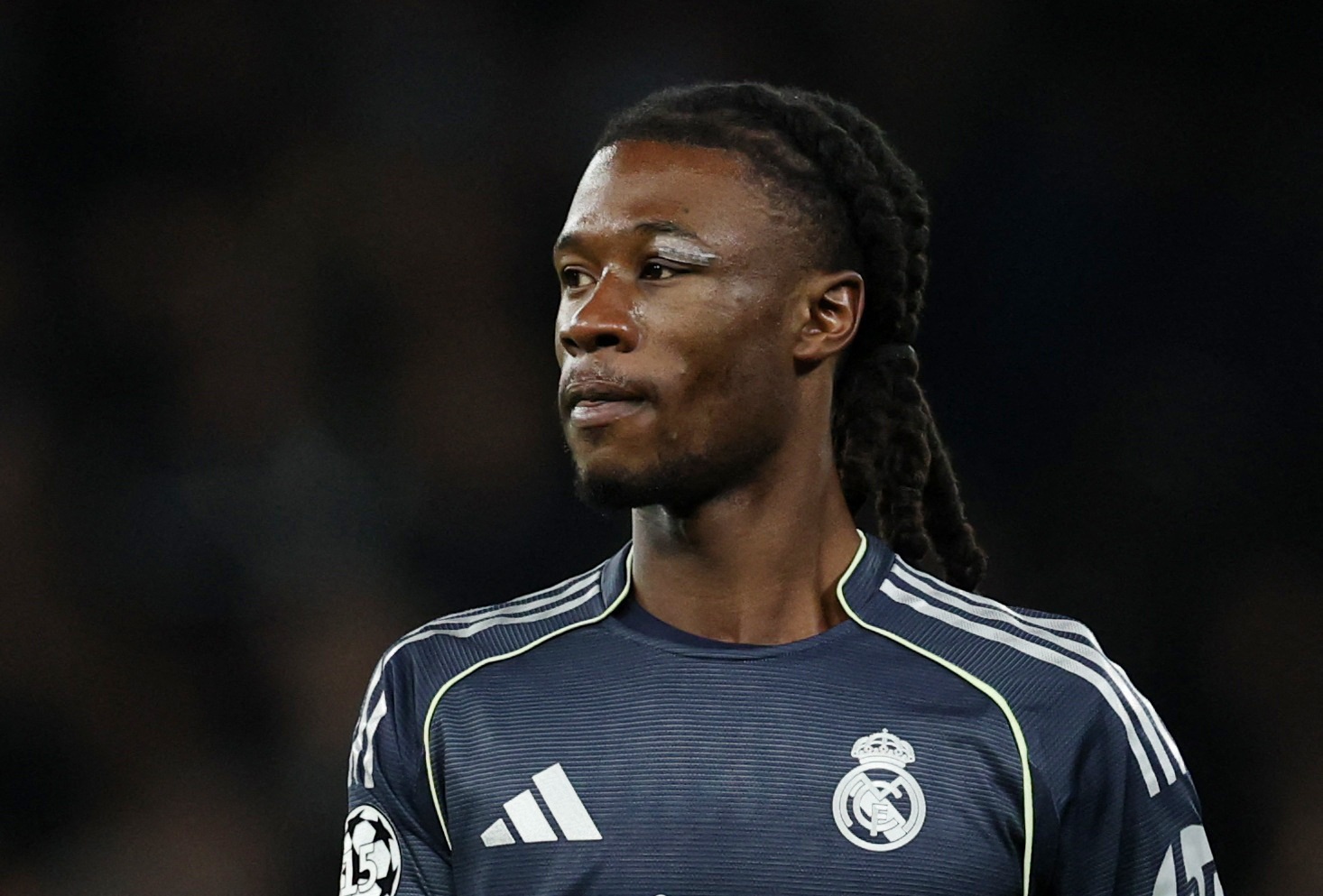 Camavinga chon ben do moi hinh anh