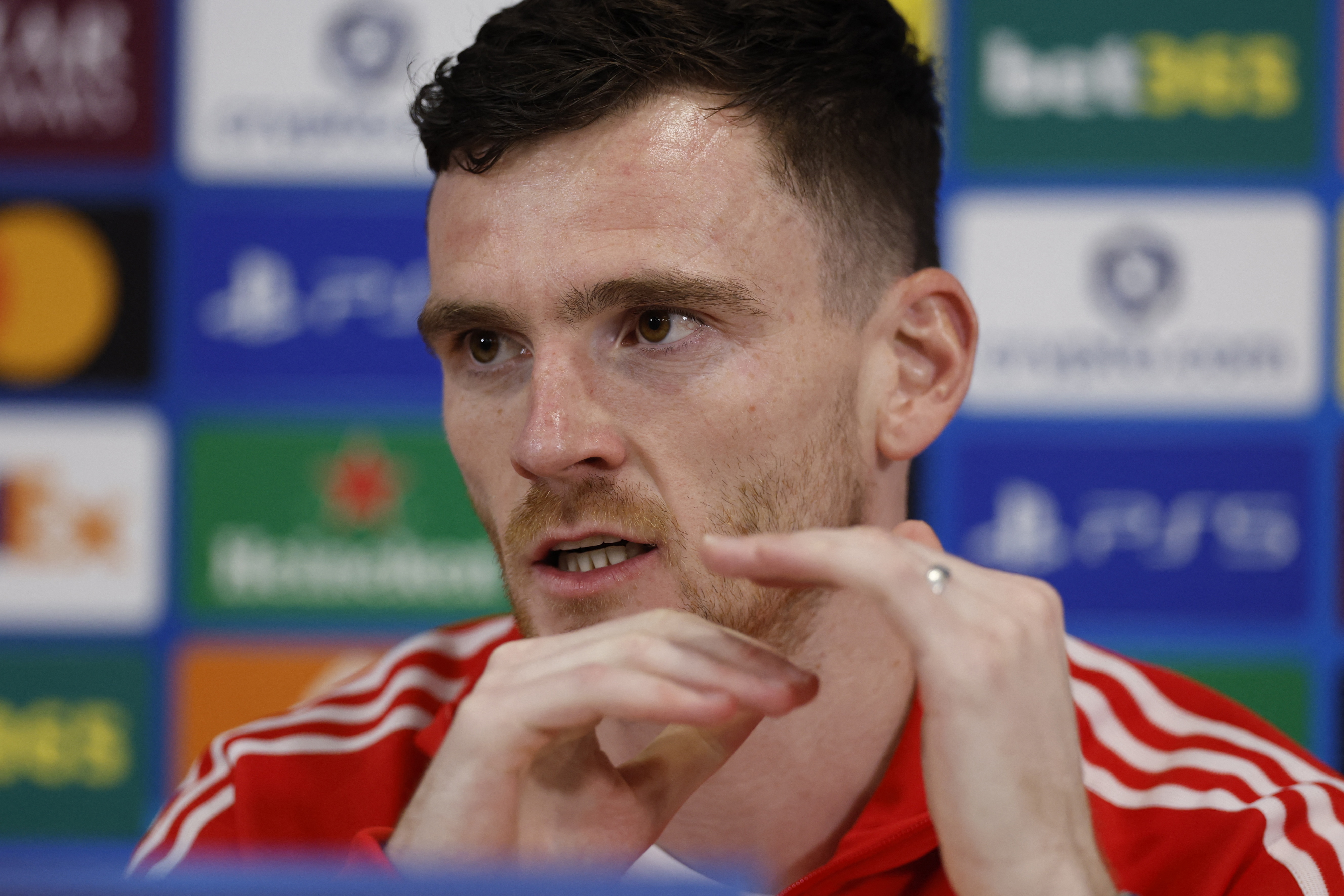 Robertson,  Premier League anh 1