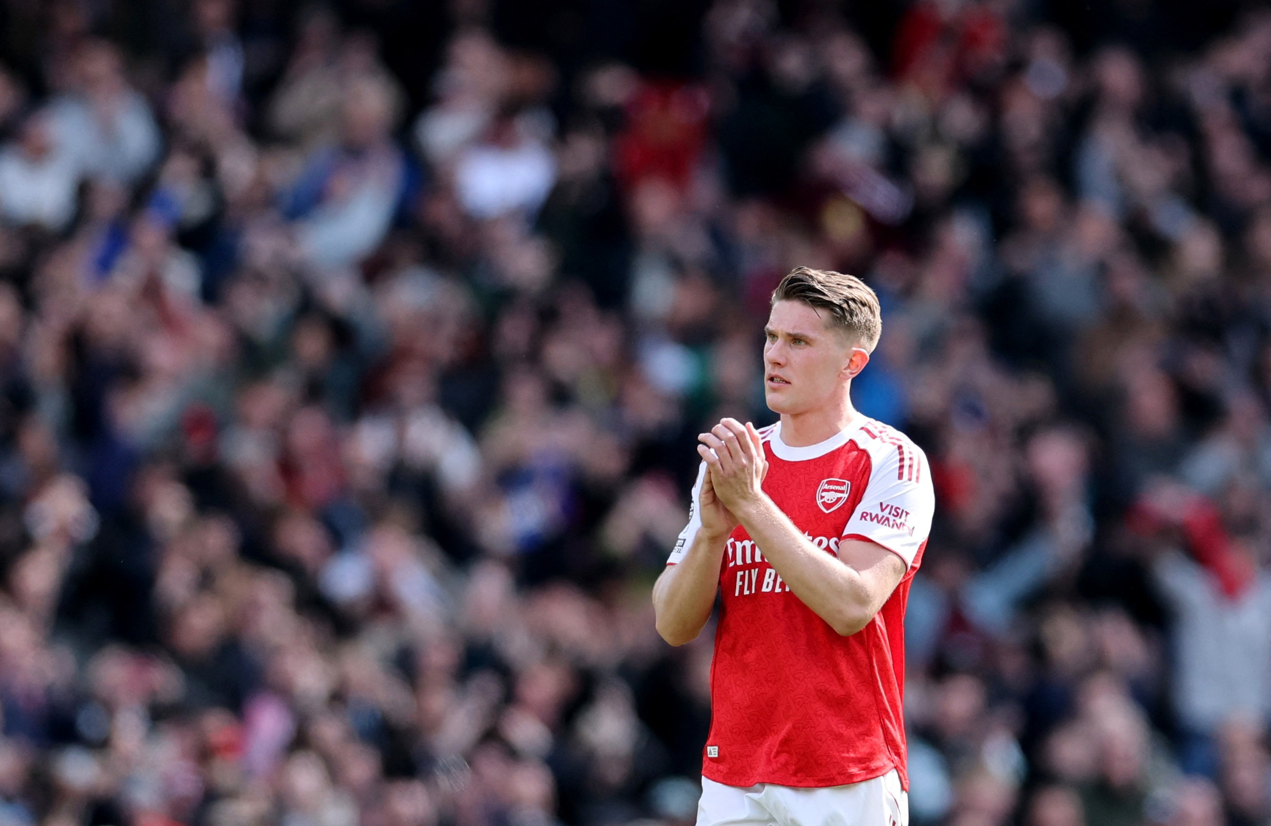 Arsenal sup do, Henry goi la 'dang xau ho' hinh anh